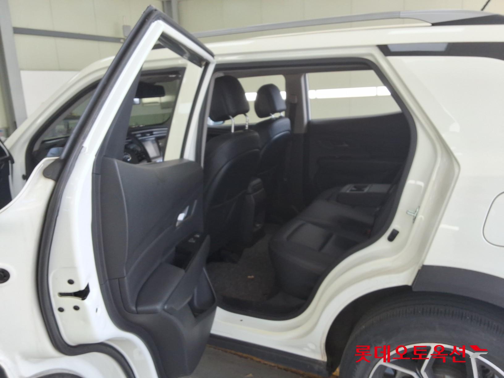 سانج يونج كوراندو 2021 - صورة 38