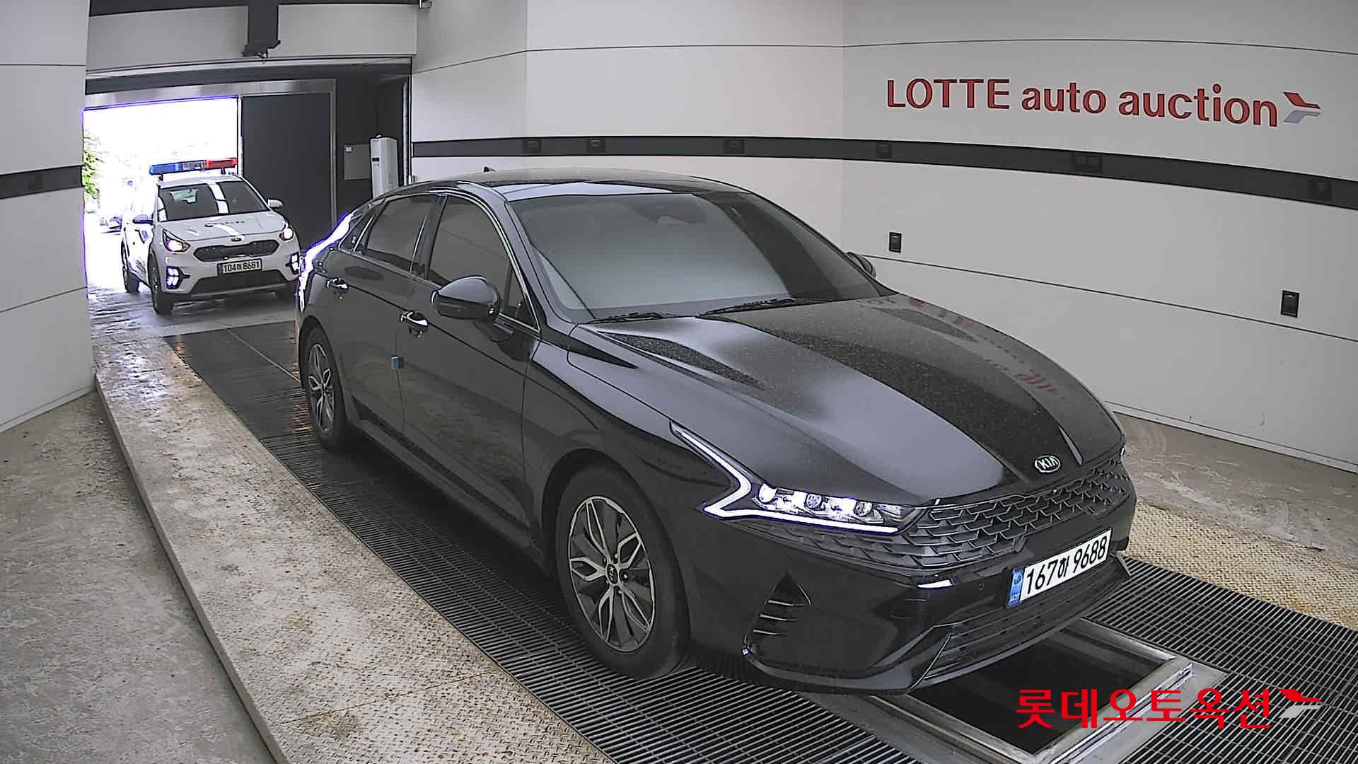 Kia K5 - 6