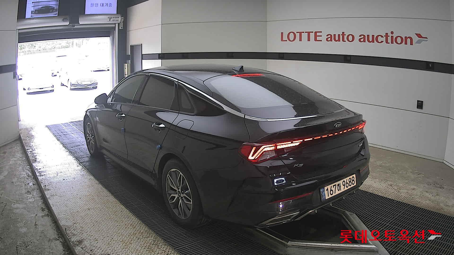 Kia K5 - 4