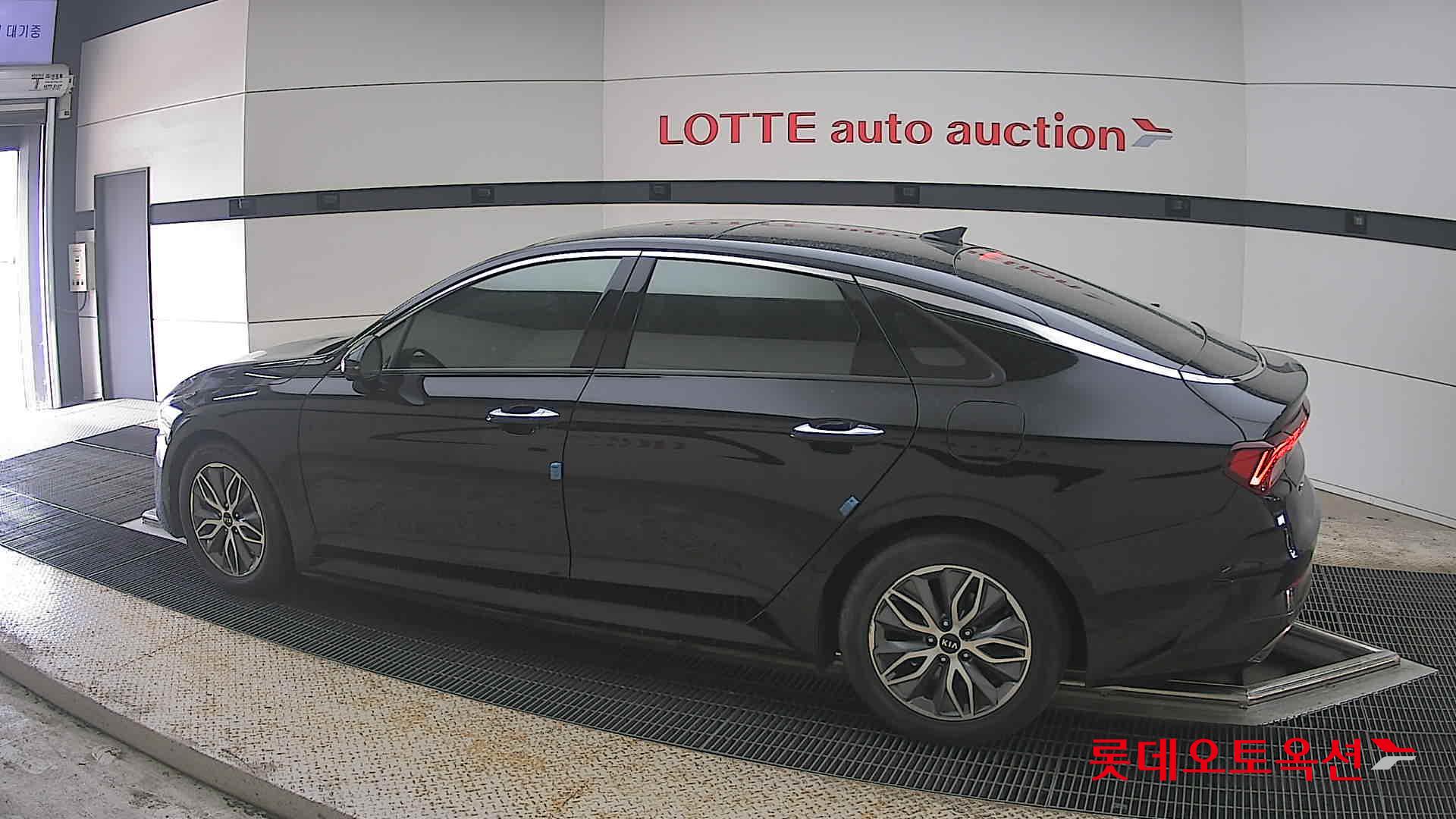 Kia K5 - 14