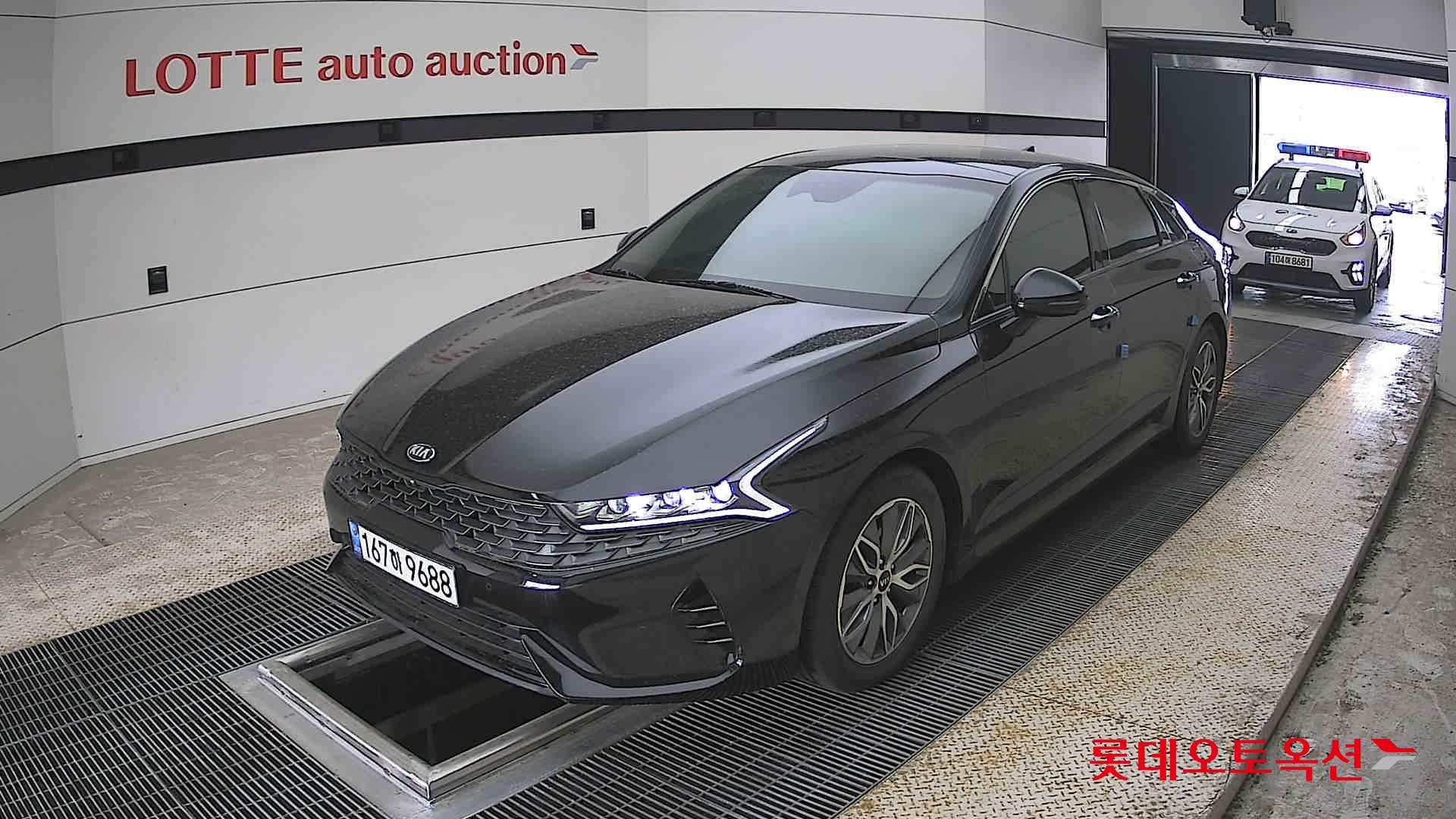 Kia K5 - 3