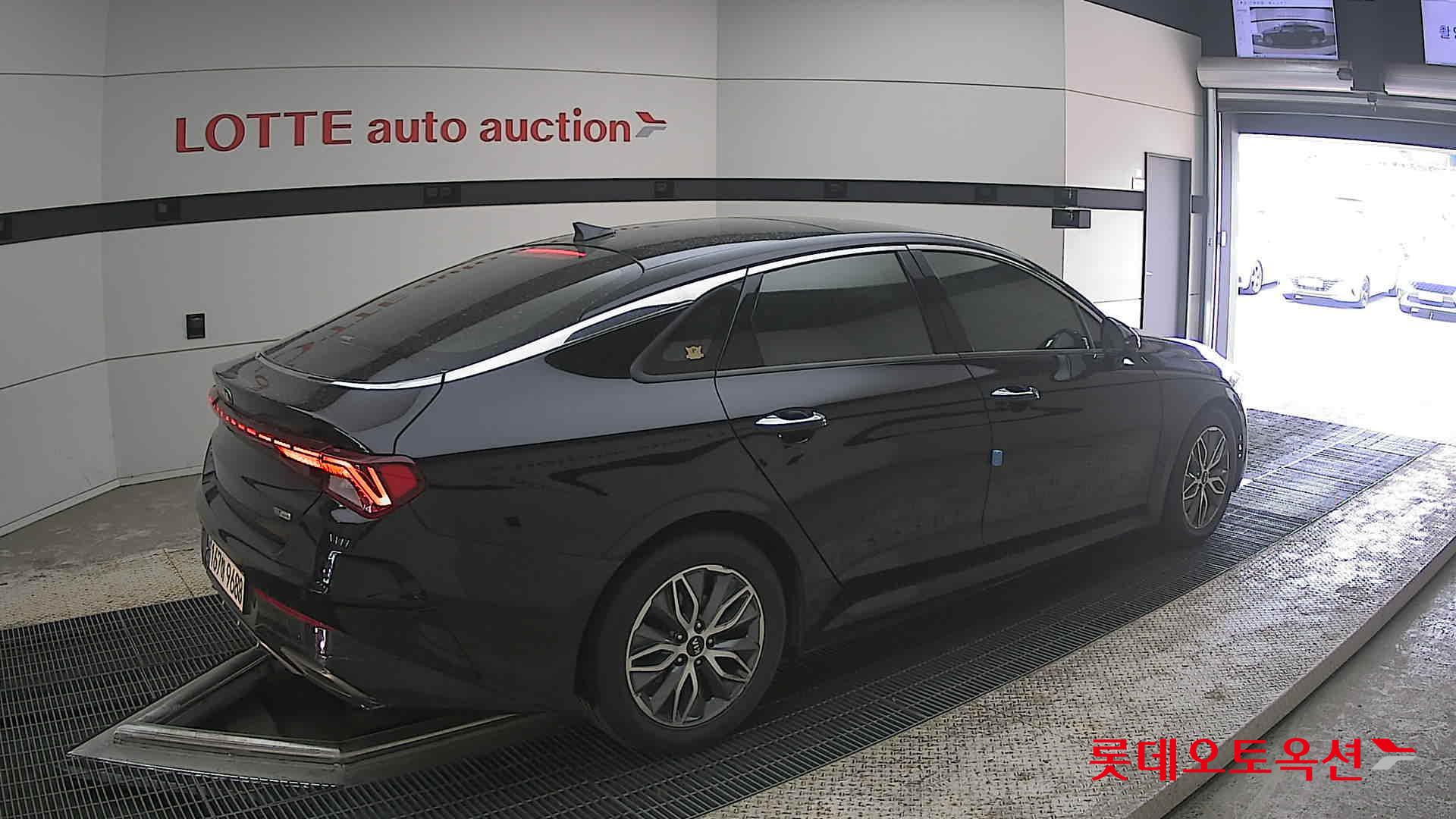 Kia K5 - 19