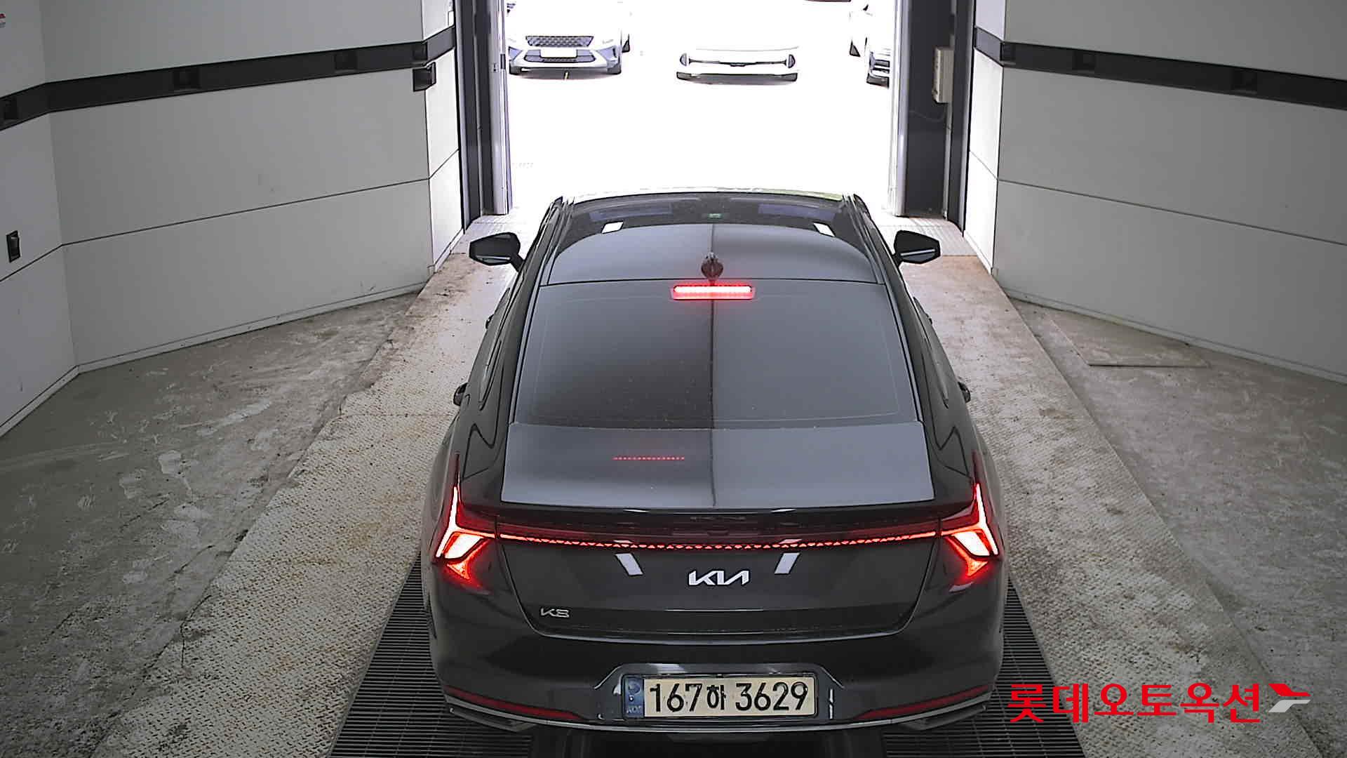 Kia K8 - 17