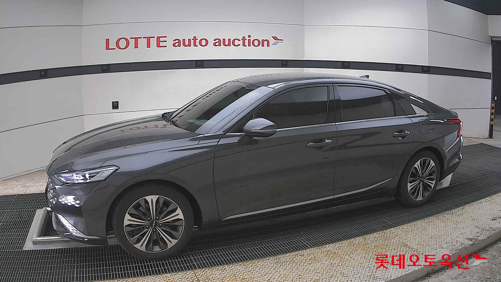 Kia K8 - 12