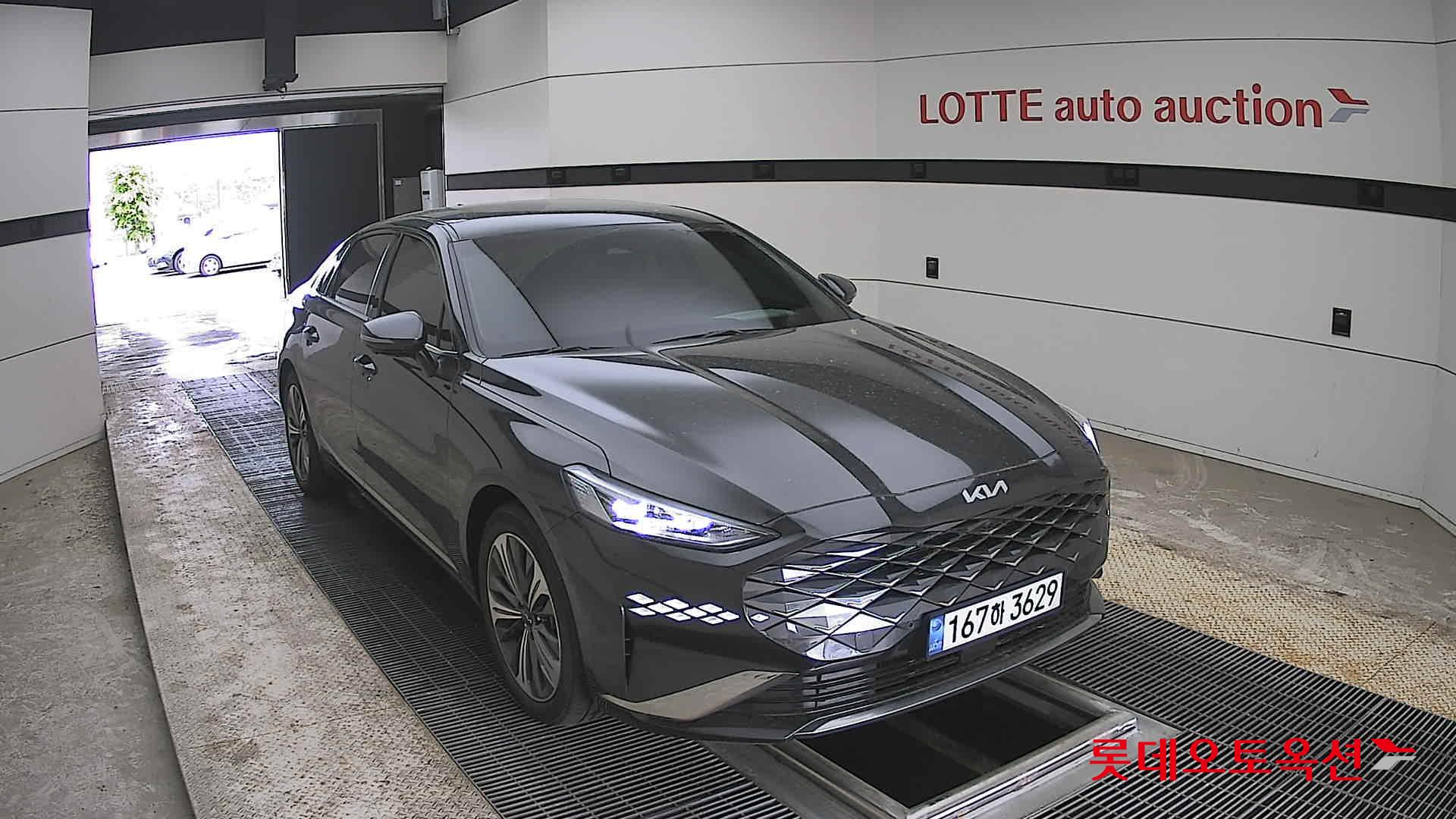 Kia K8 - 24