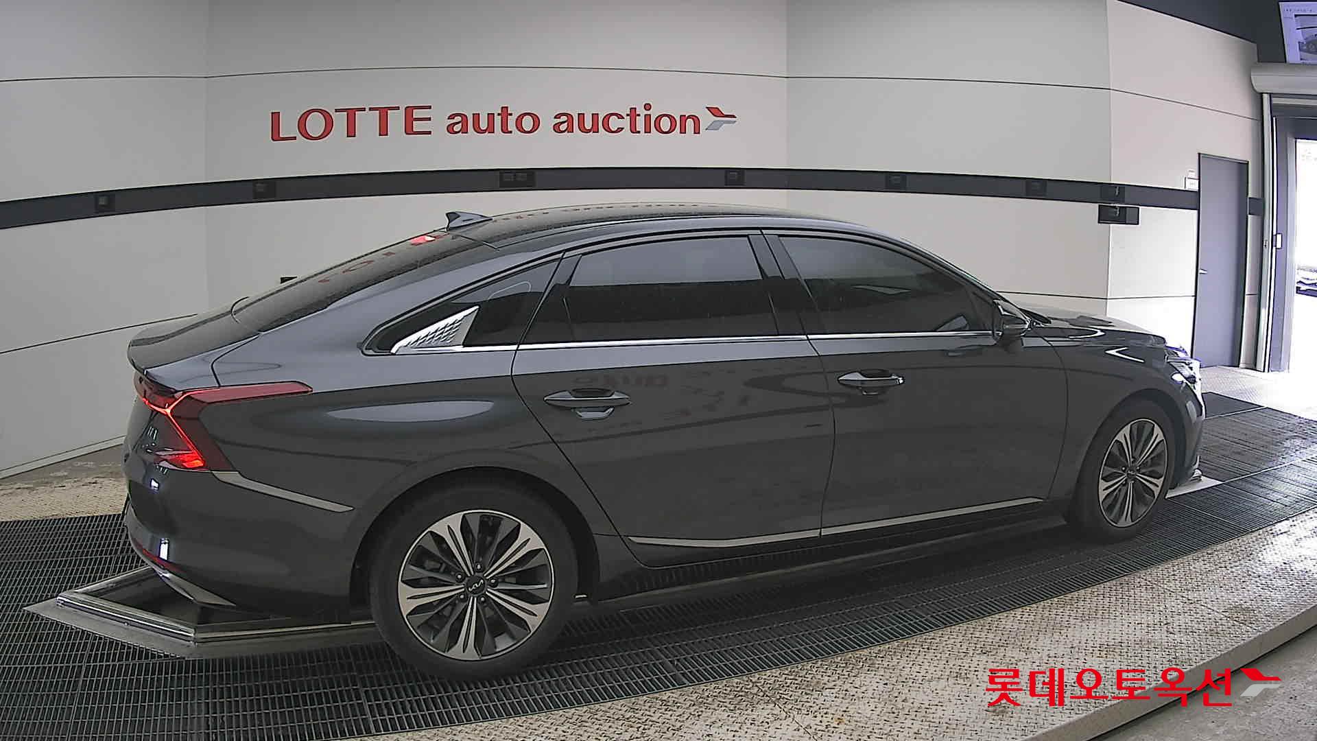 Kia K8 - 20