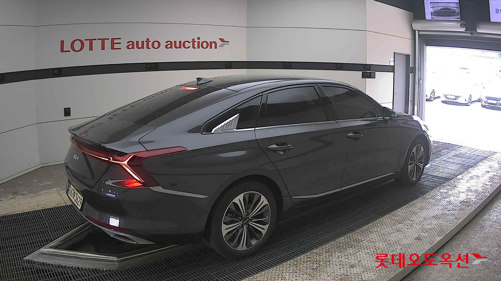 Kia K8 - 19