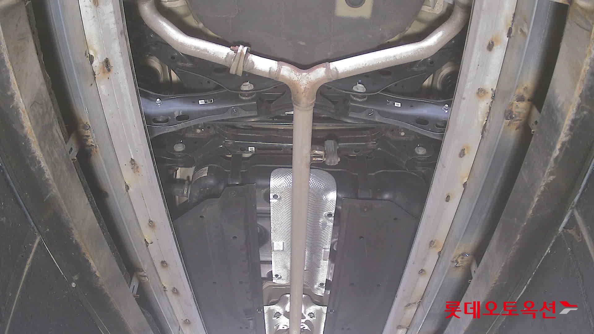 Kia K8 - 2