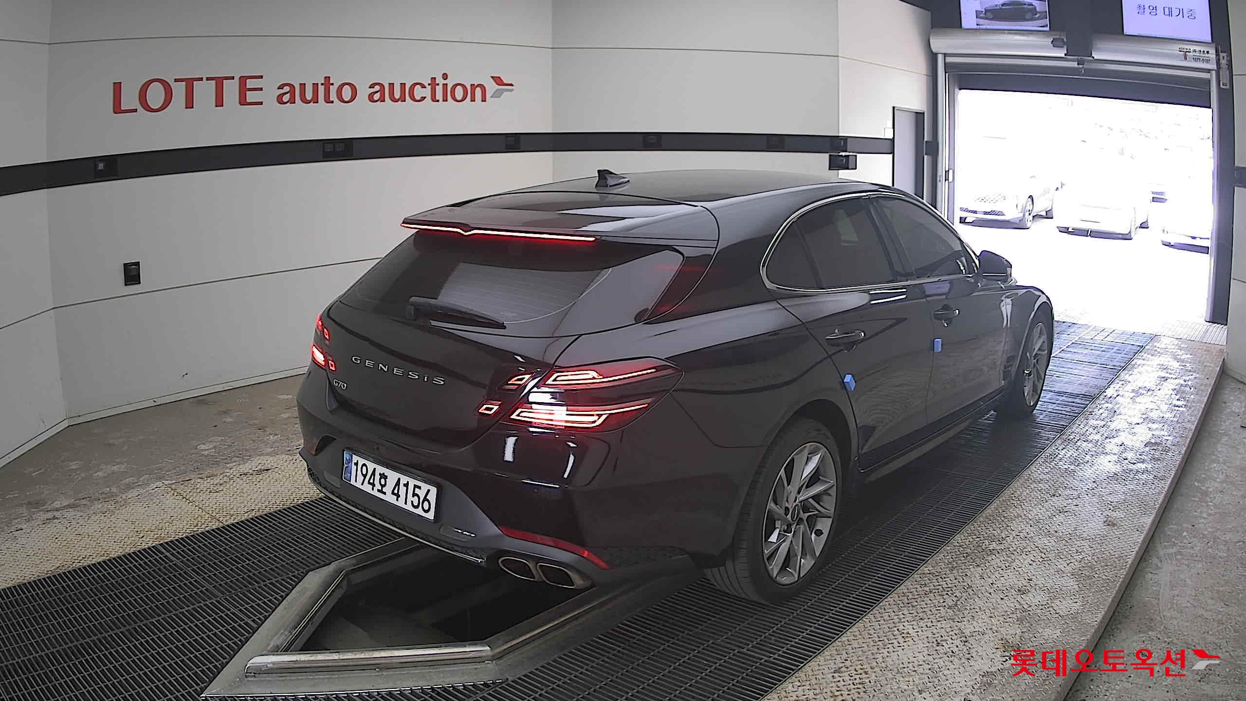 Genesis G70 - 5