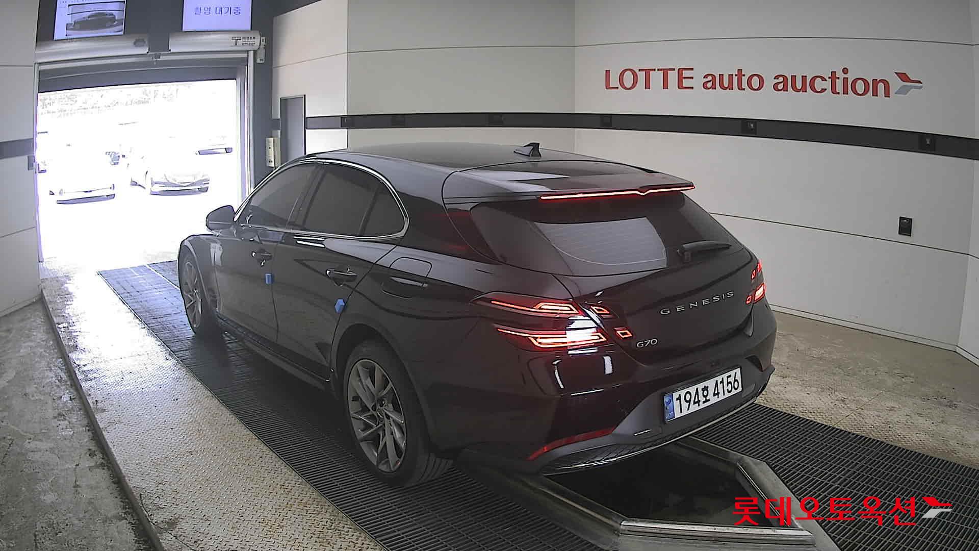 Genesis G70 - 4