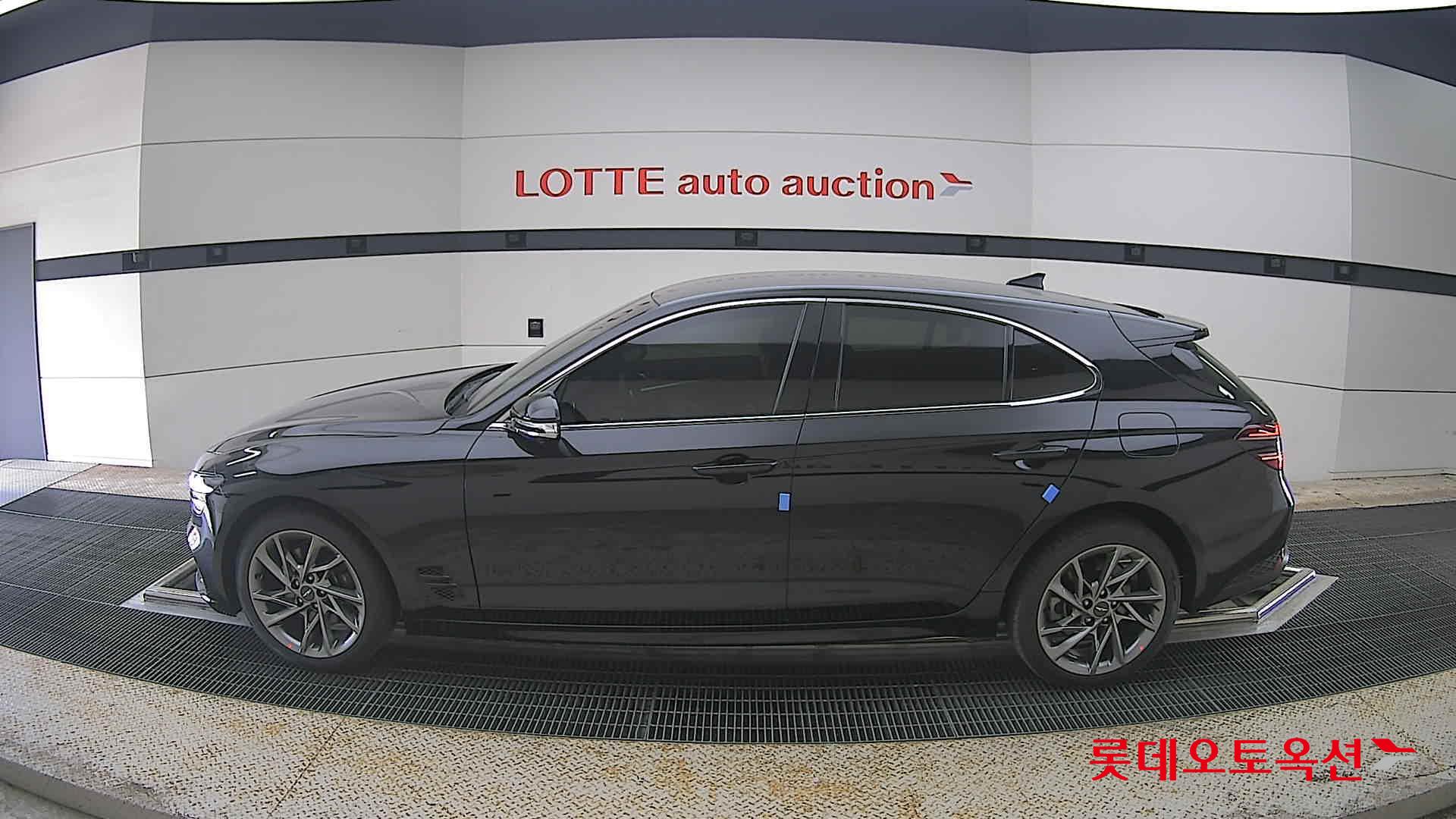 Genesis G70 - 13