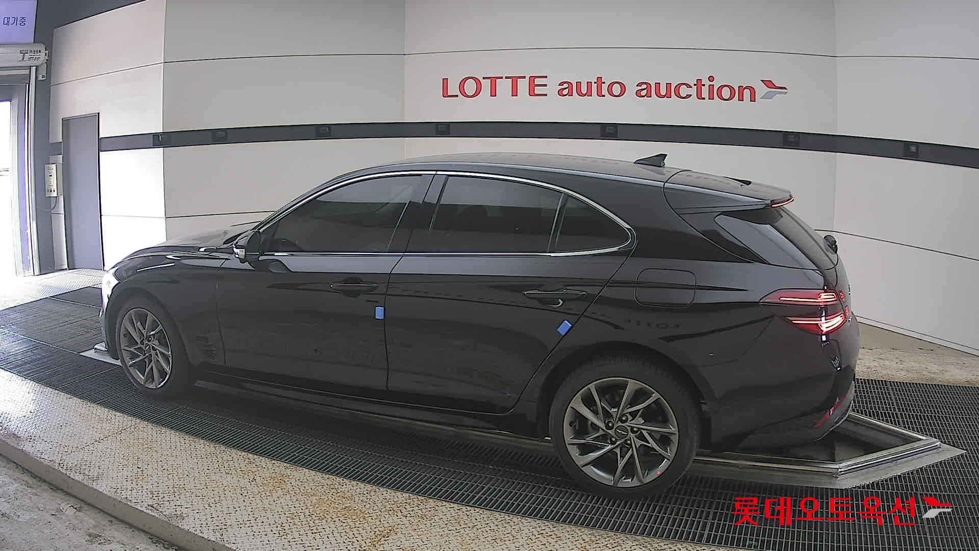 Genesis G70 - 14