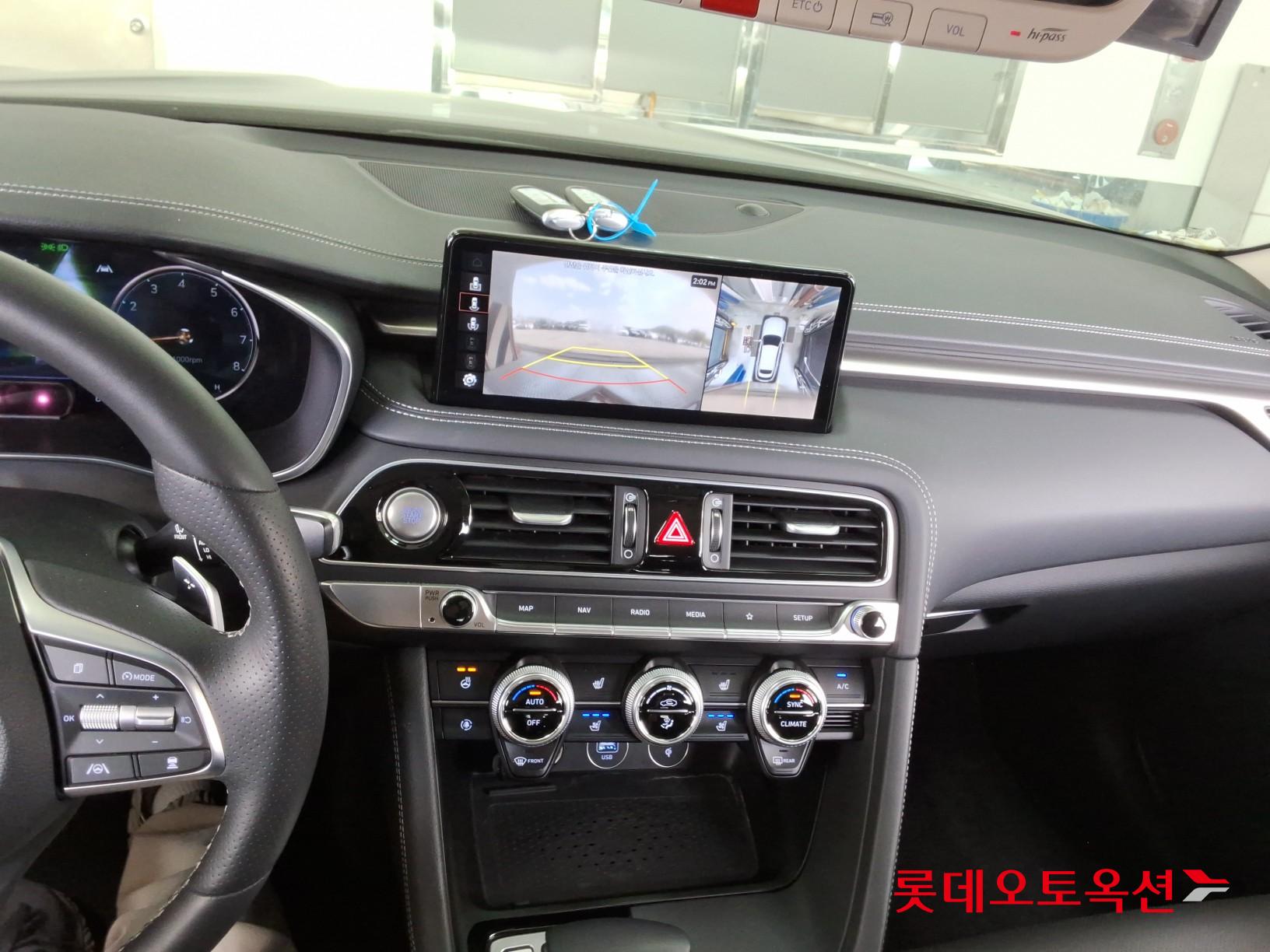 Genesis G70 - 33