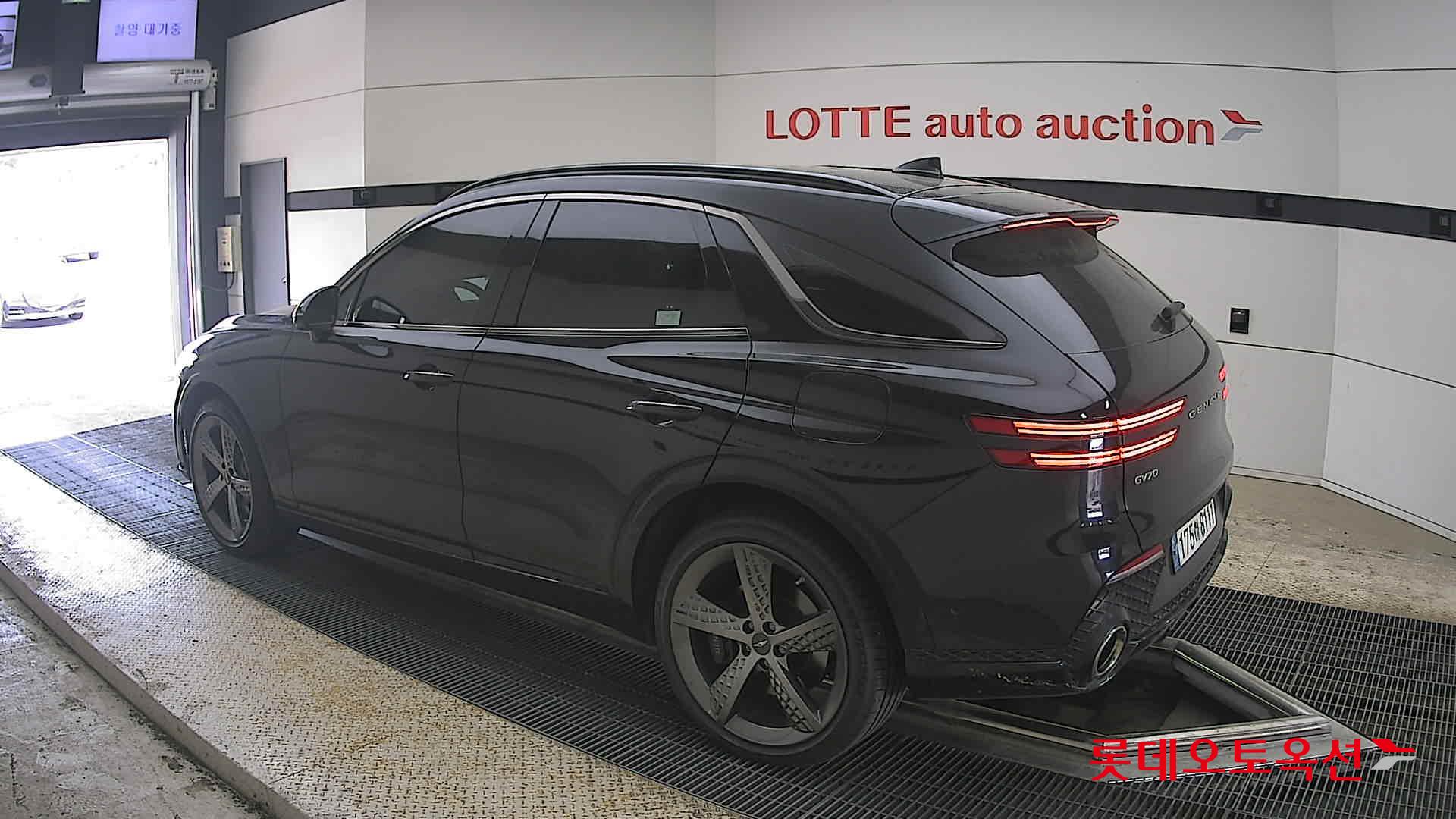 제네시스 GV70 - 15