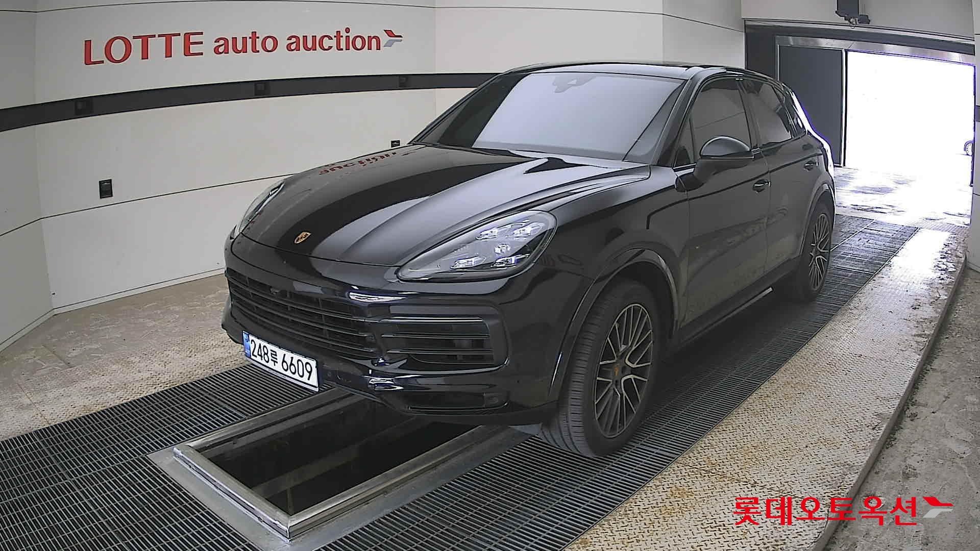 PORSCHE 카이엔 - 3