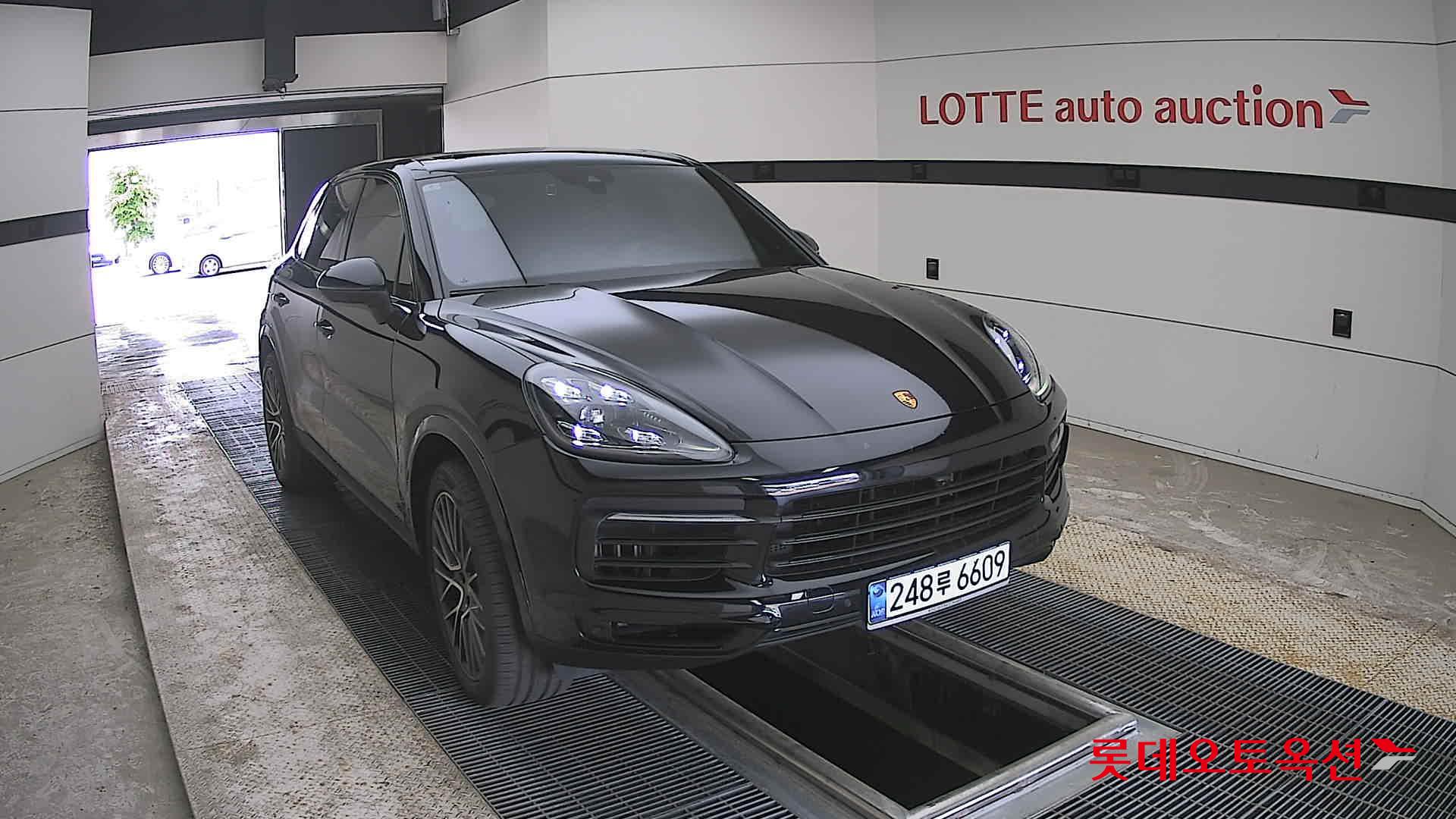 PORSCHE 카이엔 - 24