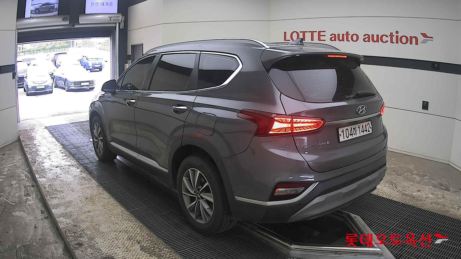 Hyundai Santa Fe - 4