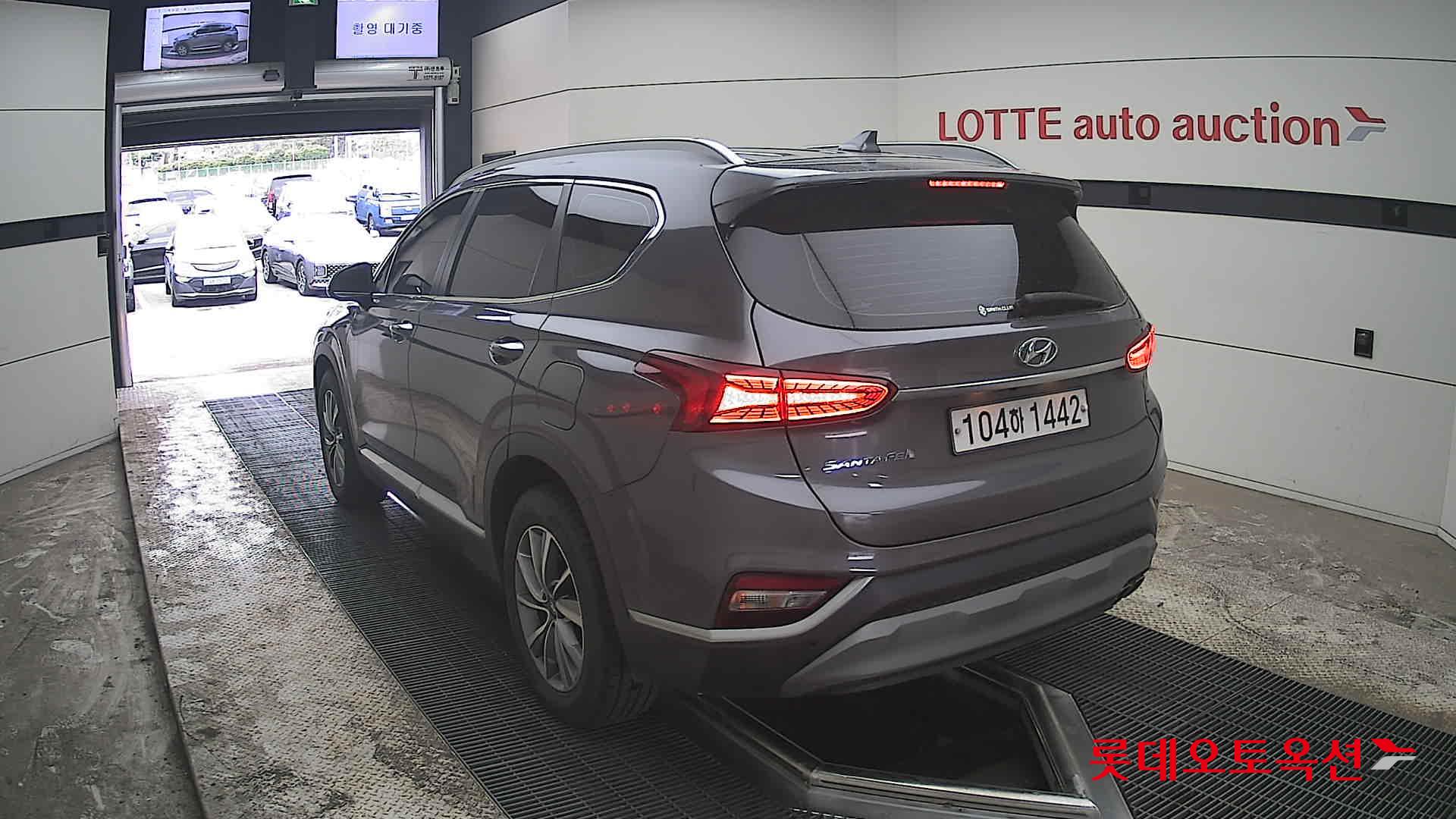 Hyundai Santa Fe - 16