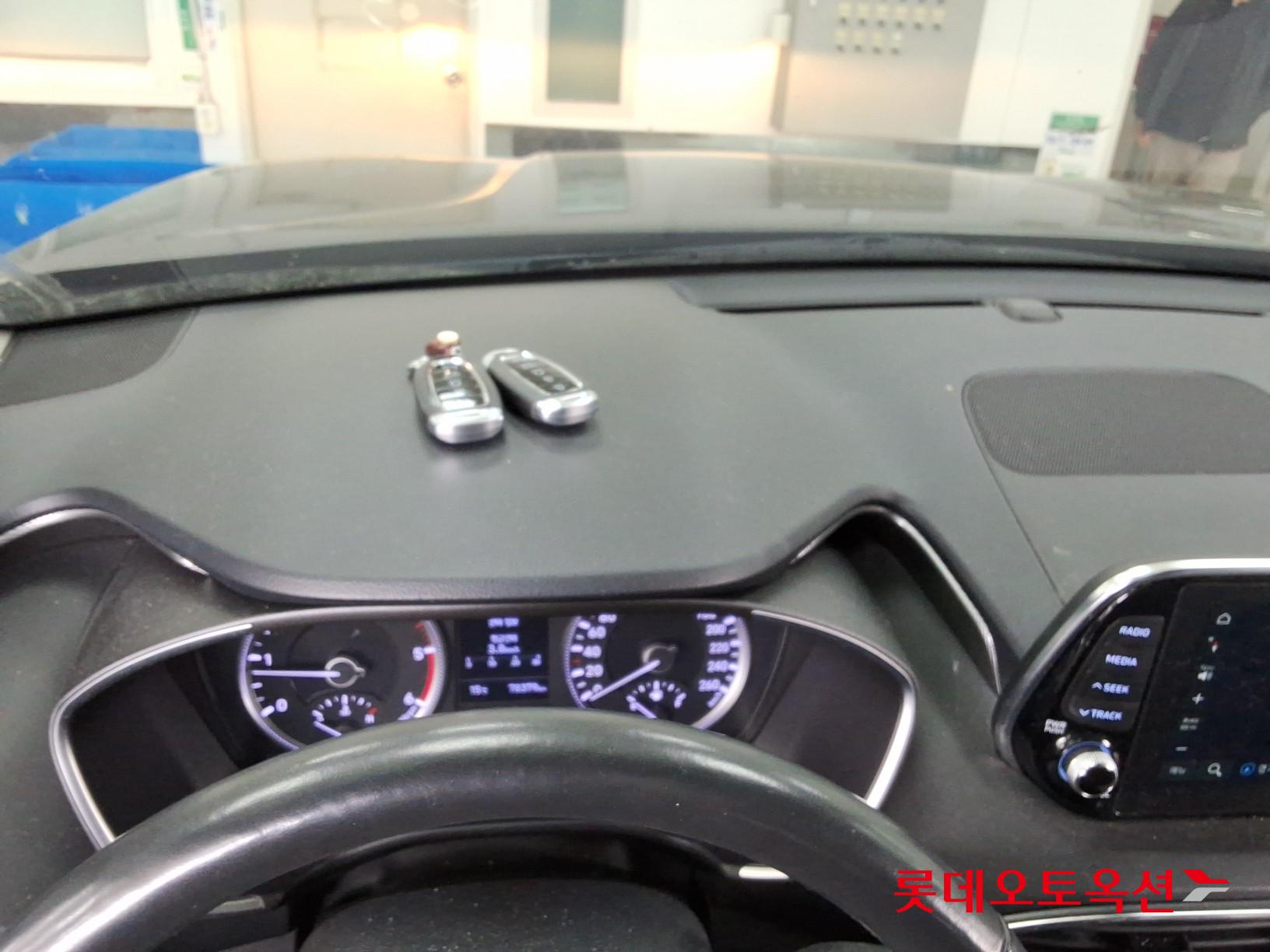 Hyundai Santa Fe - 34
