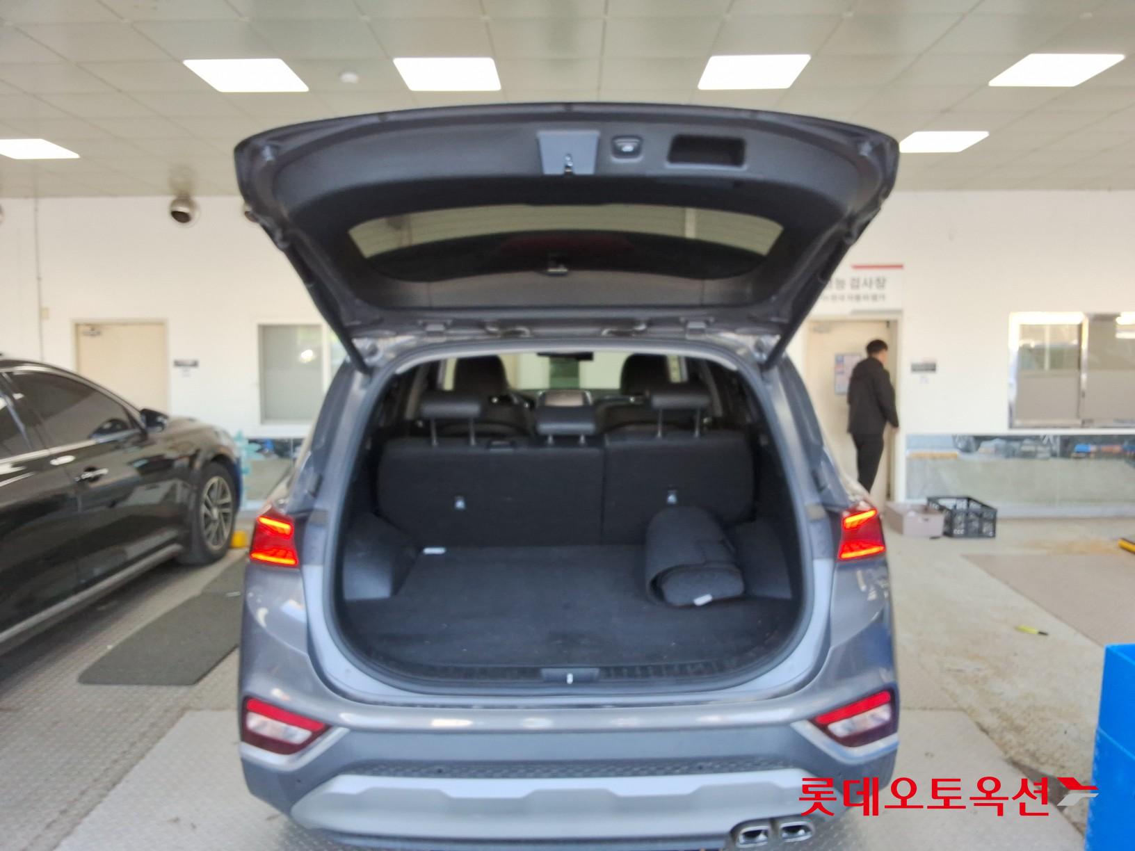 Hyundai Santa Fe - 9