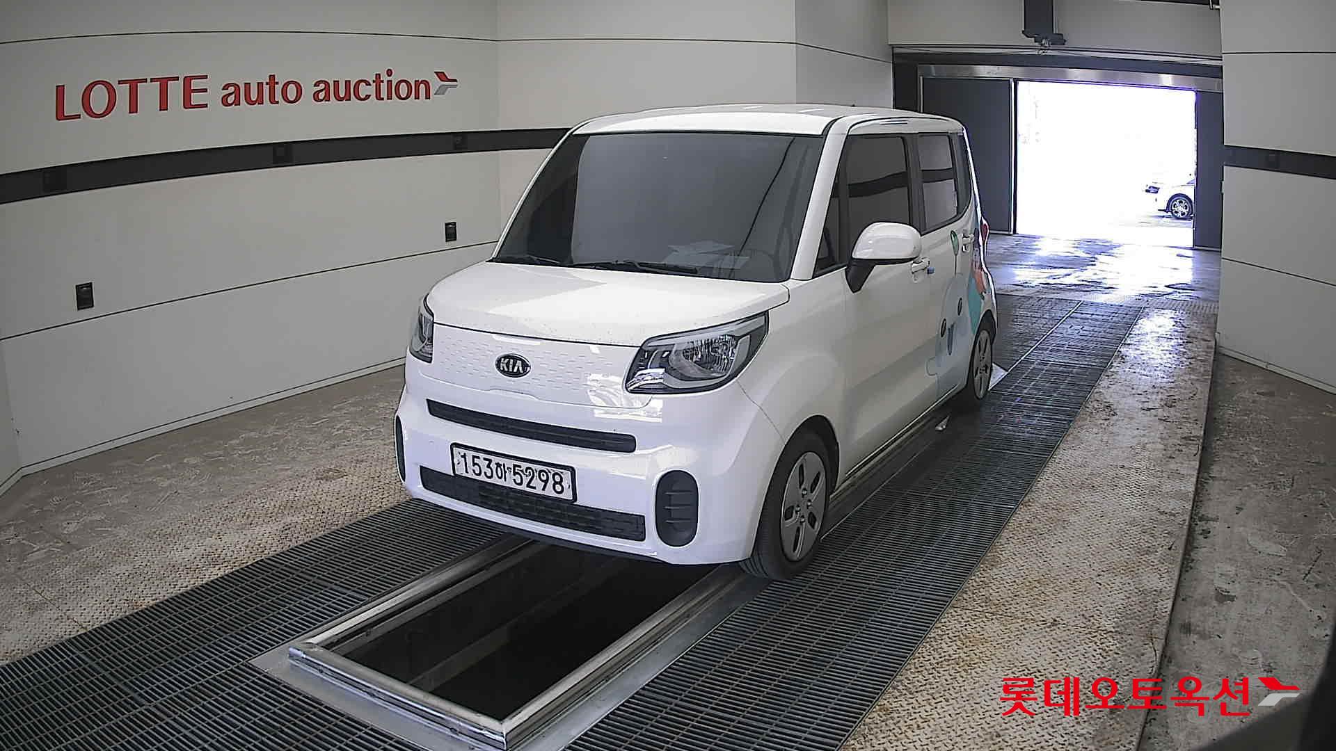 Kia Ray - 10