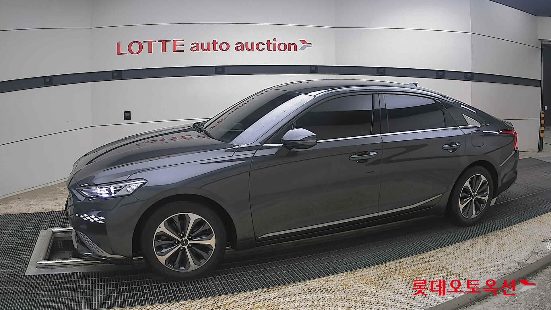 Kia K8 - 12