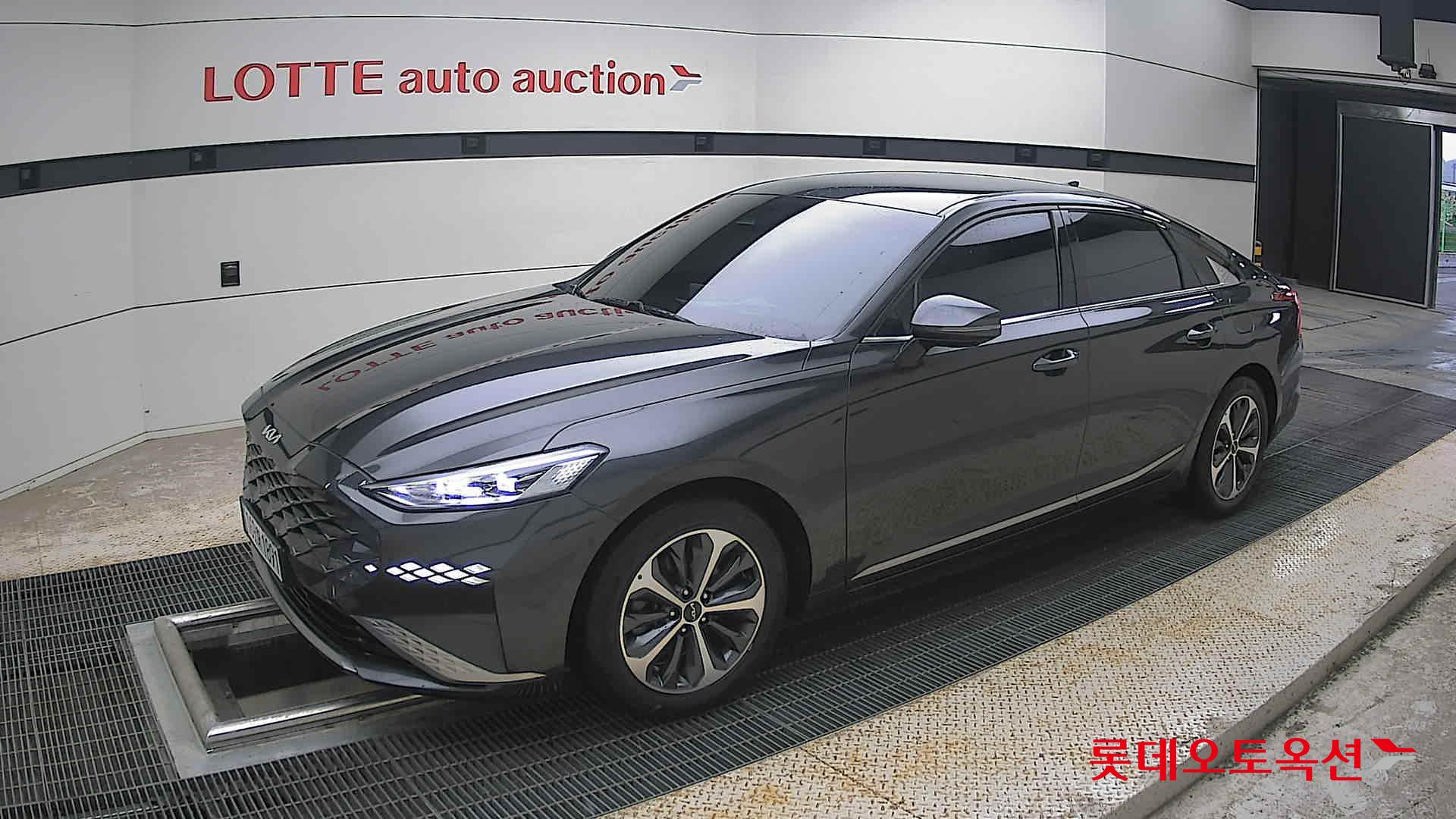Kia K8 - 11