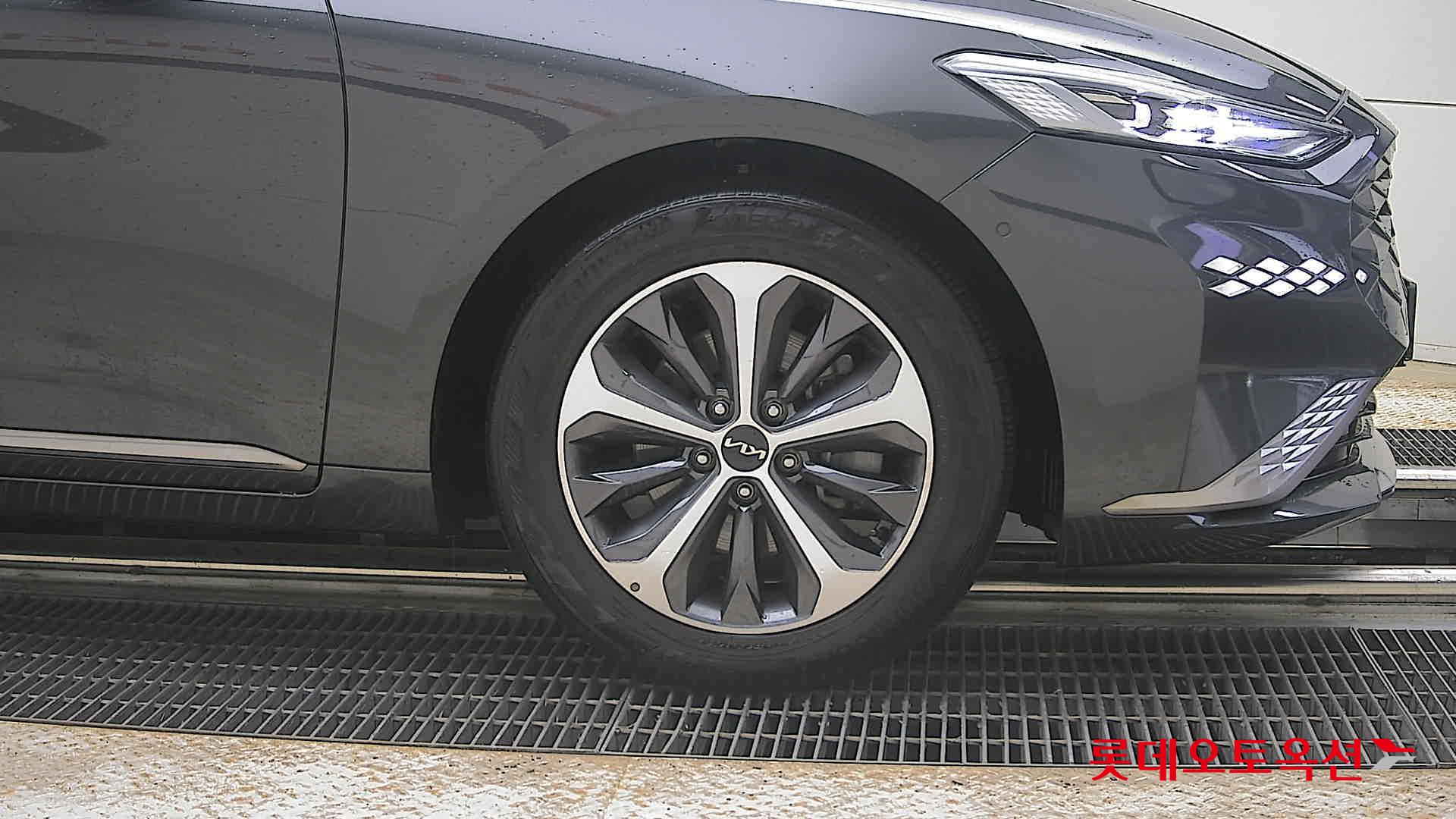 Kia K8 - 27