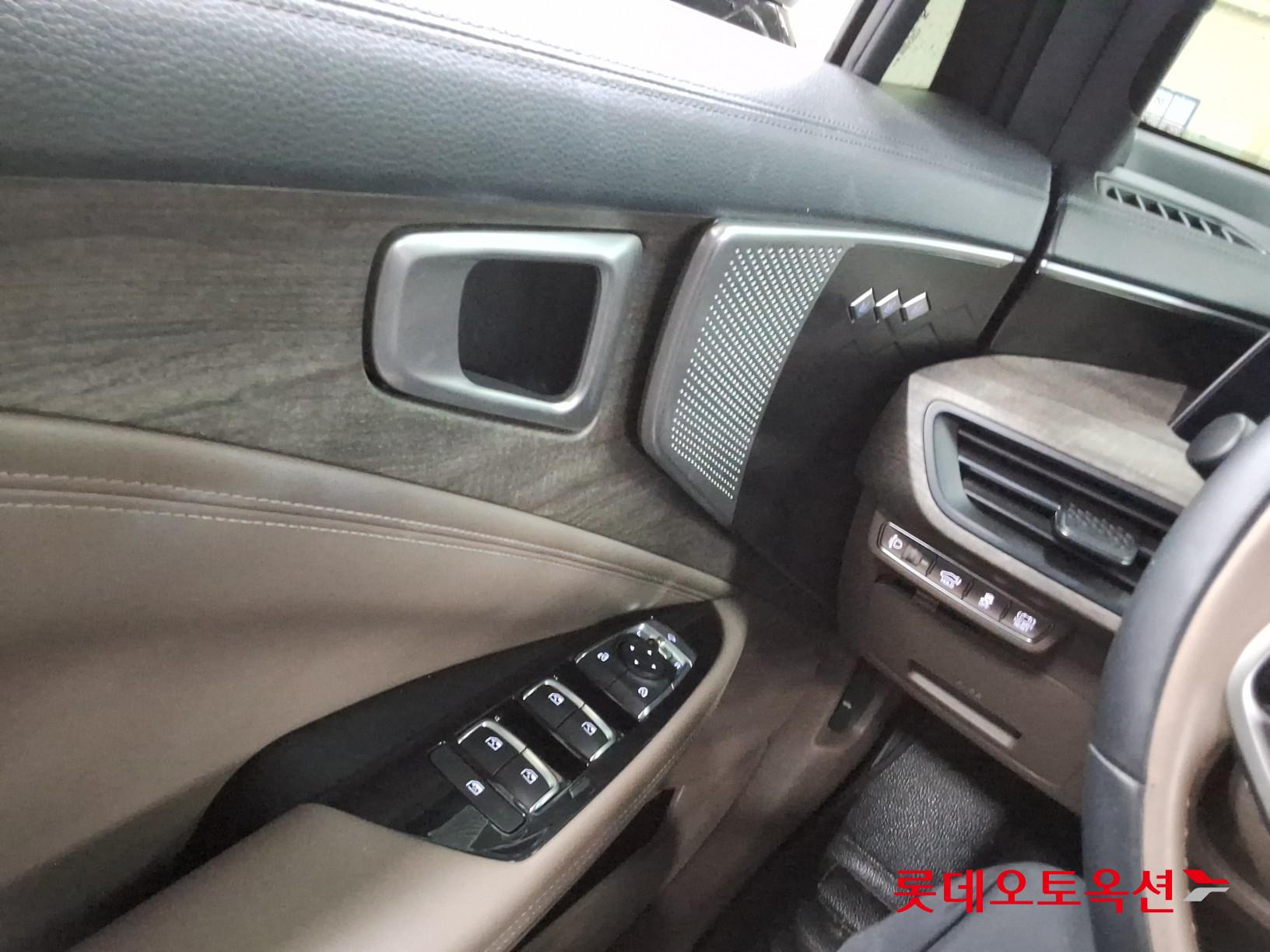 Kia K8 - 29
