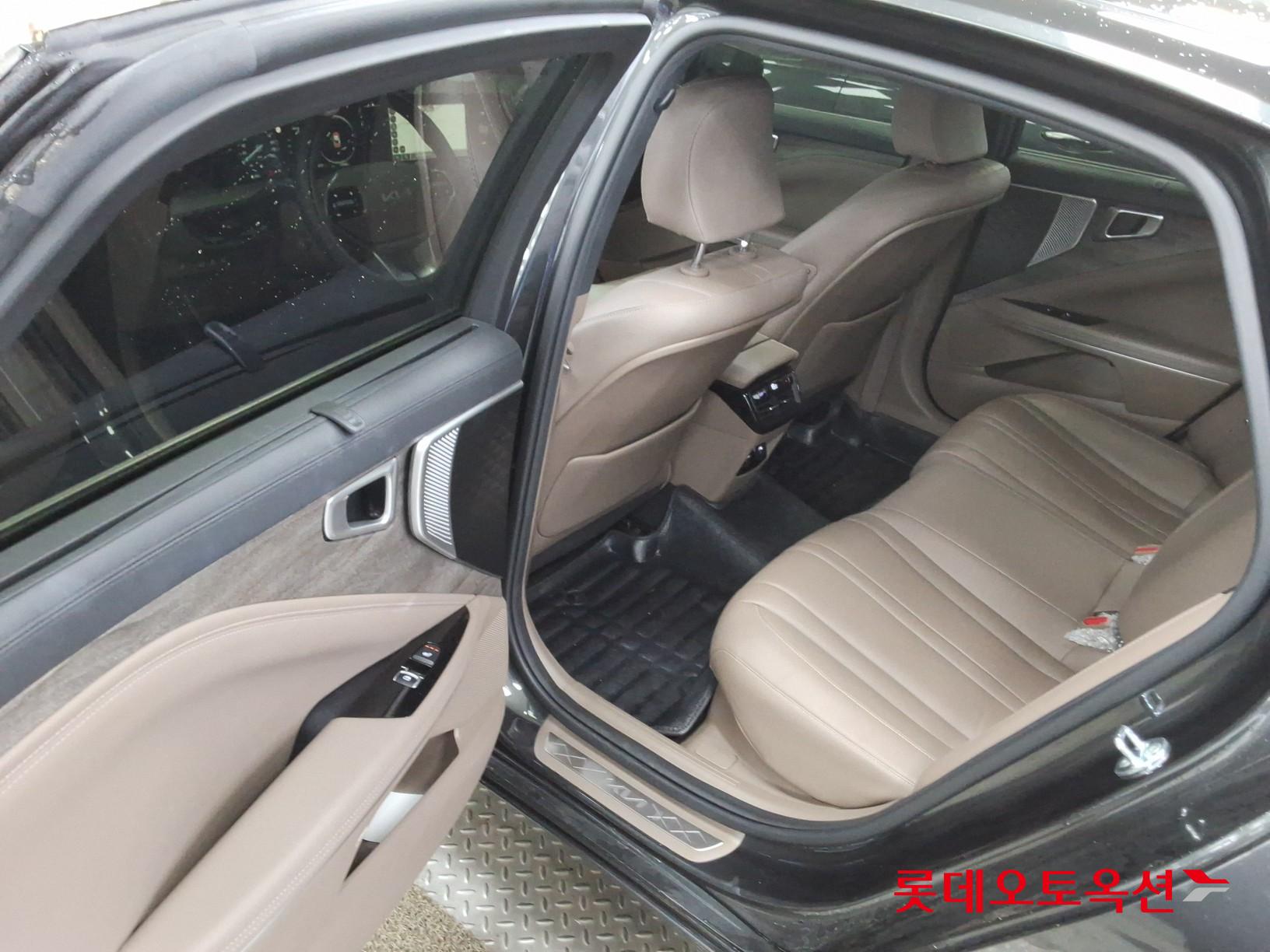 Kia K8 - 37