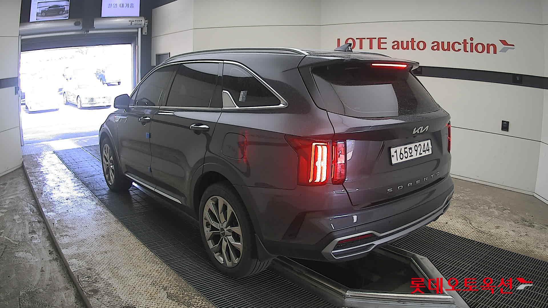 Kia Sorento - 4