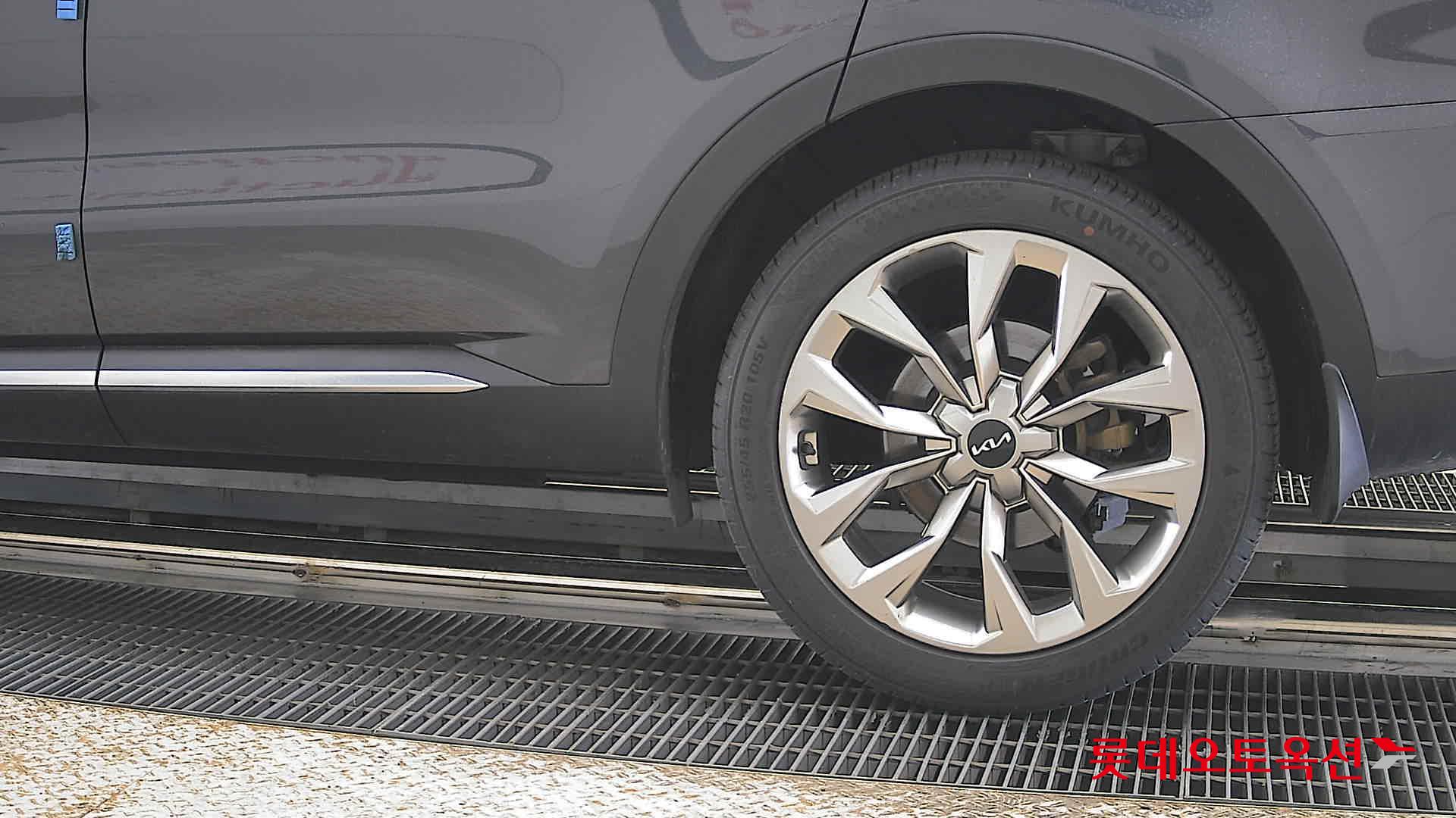 Kia Sorento - 26