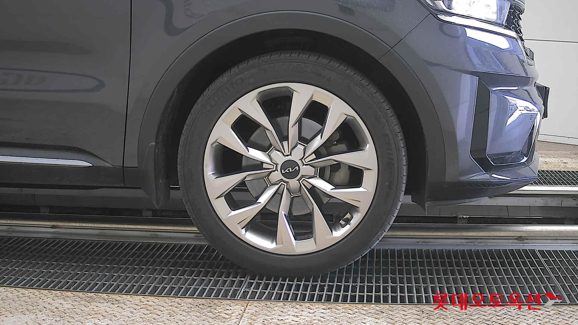 Kia Sorento - 27