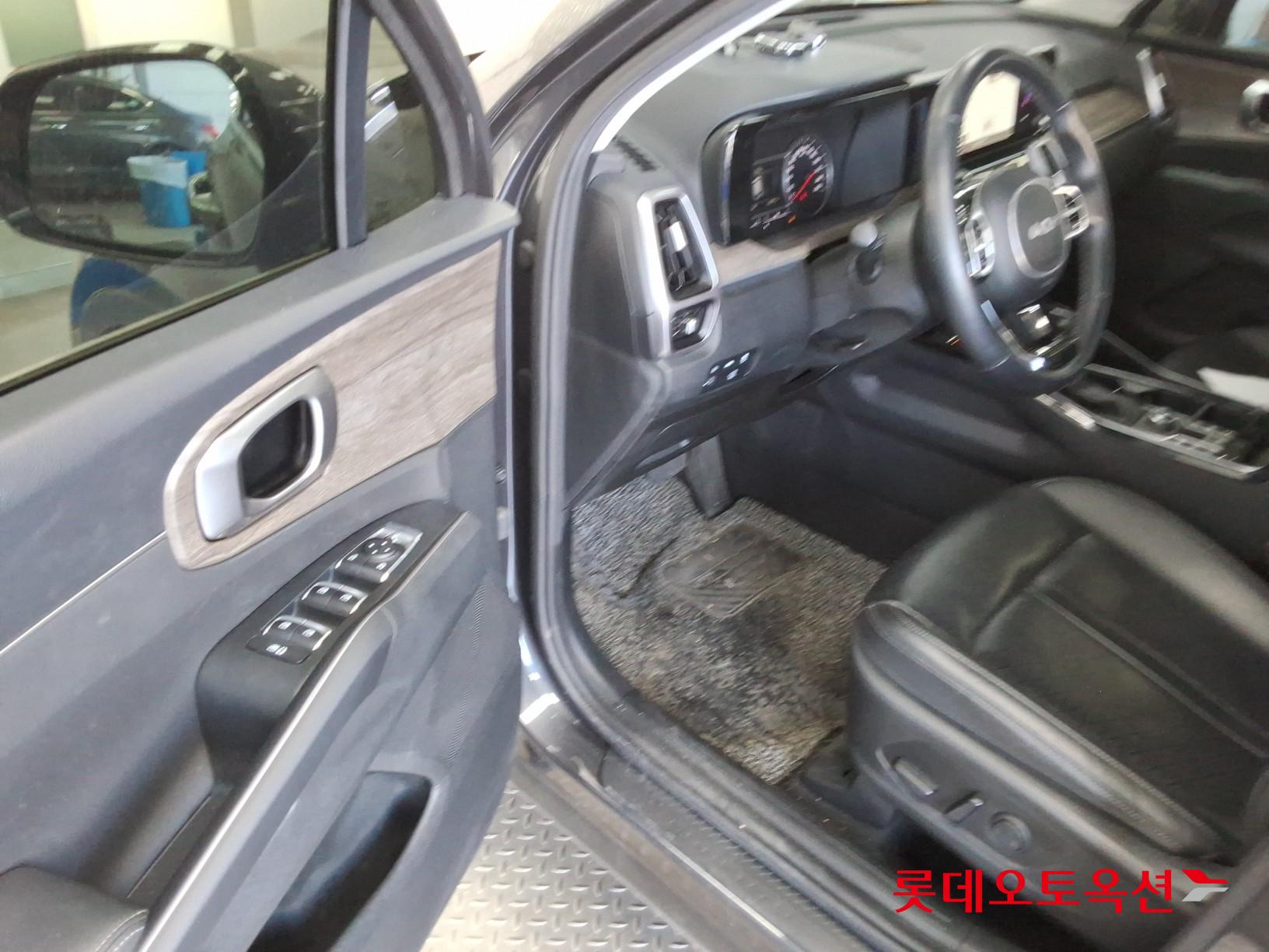 Kia Sorento - 36