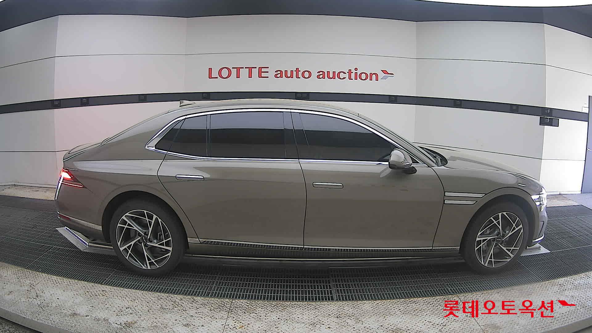 제네시스 G90 - 21
