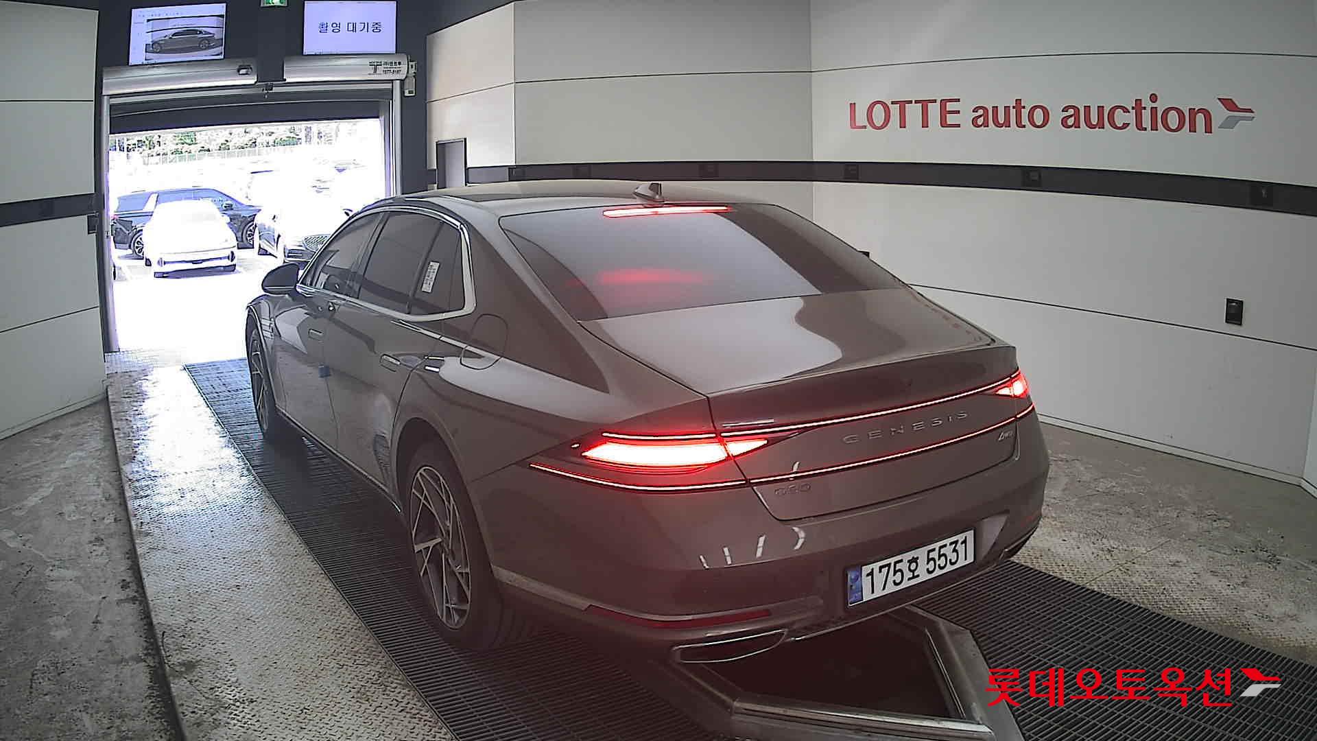 제네시스 G90 - 16