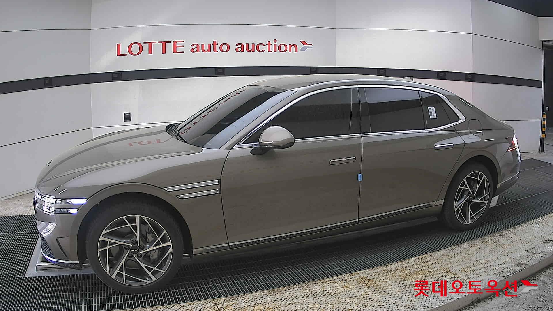 제네시스 G90 - 12