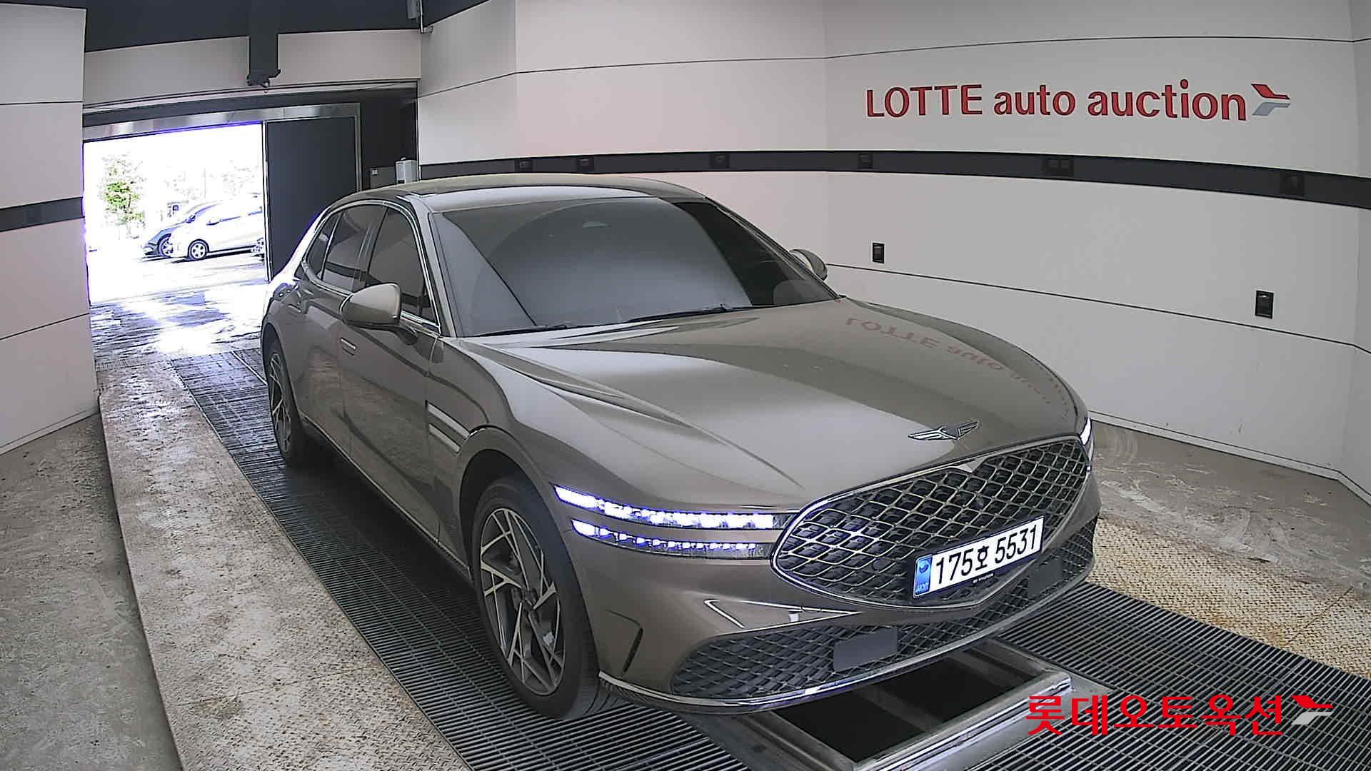 제네시스 G90 - 24