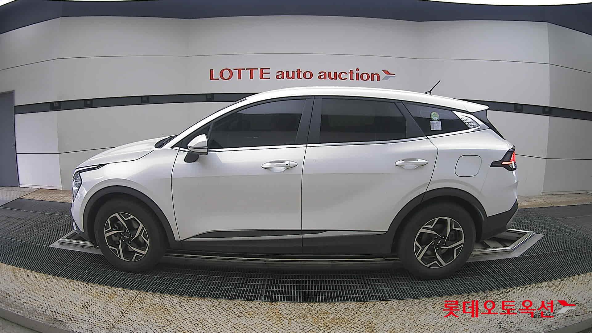 Kia Sportage 2022 - Image 13