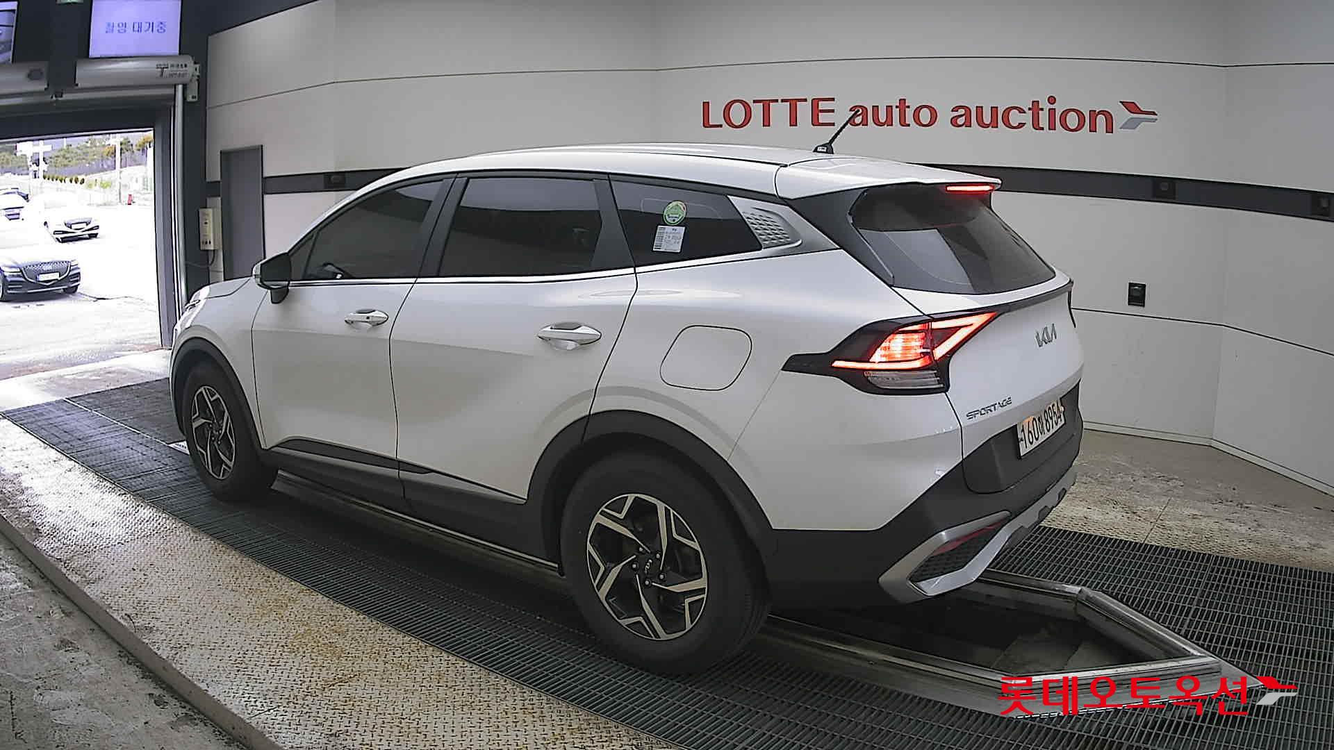 Kia Sportage 2022 - Image 15