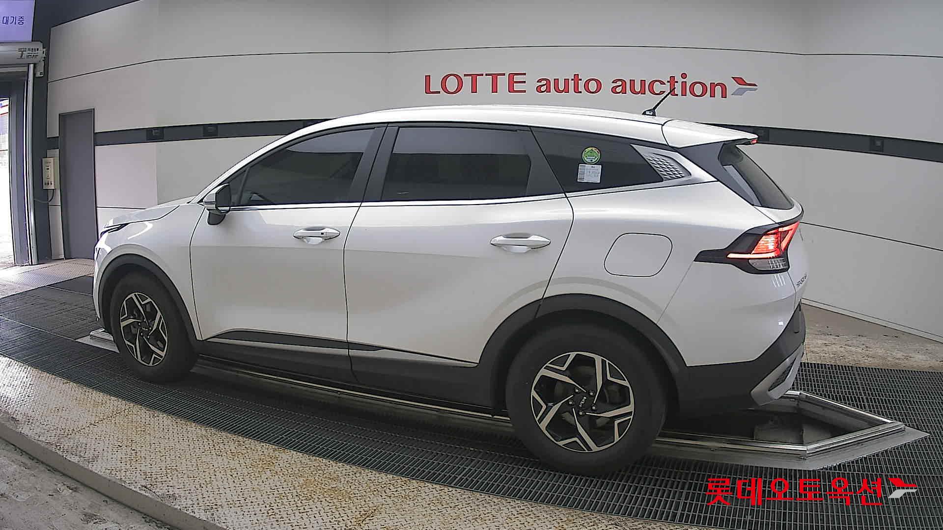 Kia Sportage 2022 - Image 14