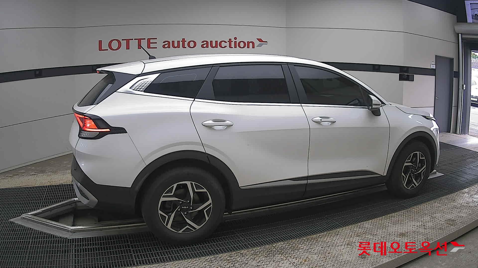 Kia Sportage 2022 - Image 20