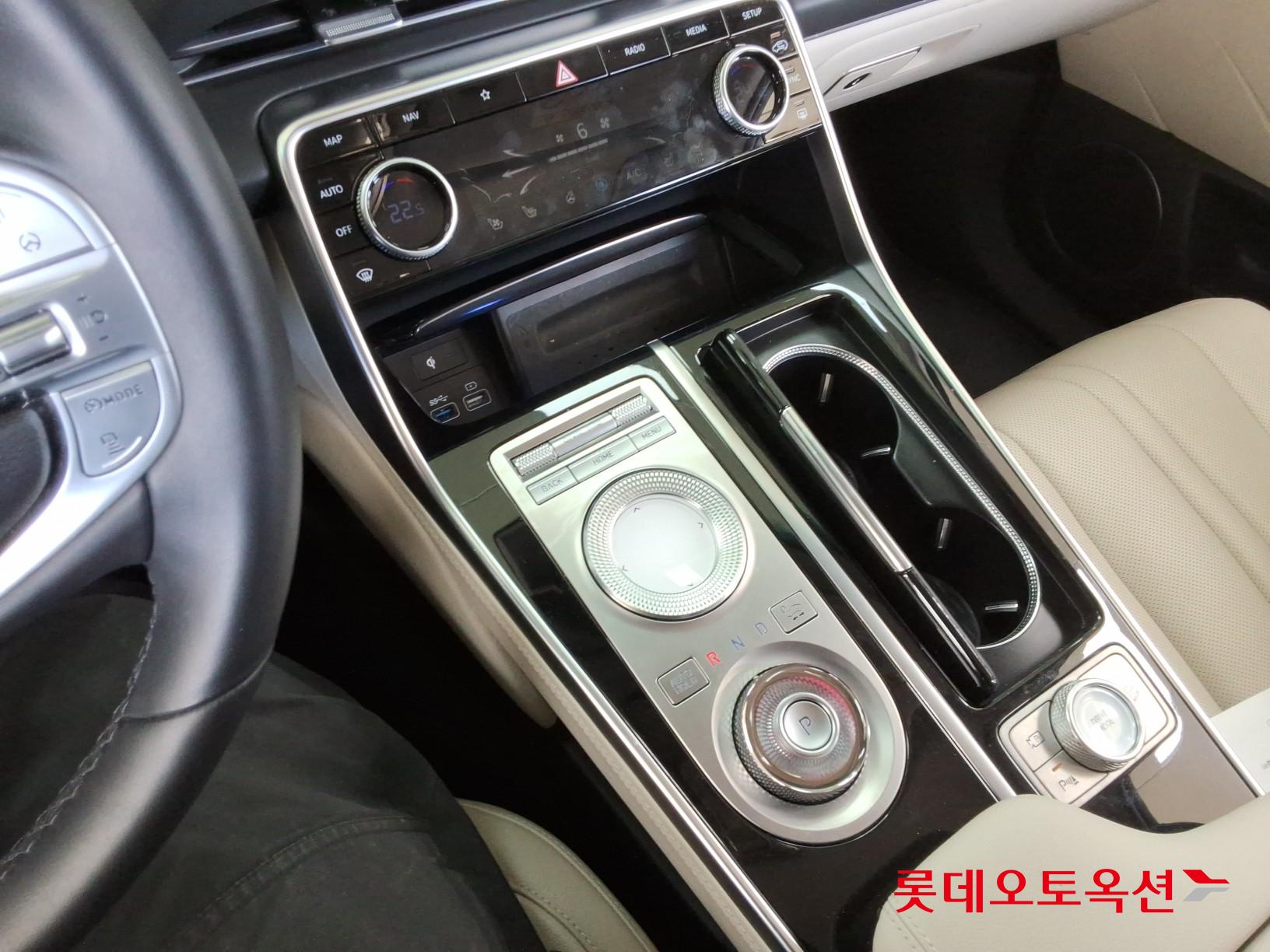 제네시스 GV80 - 33
