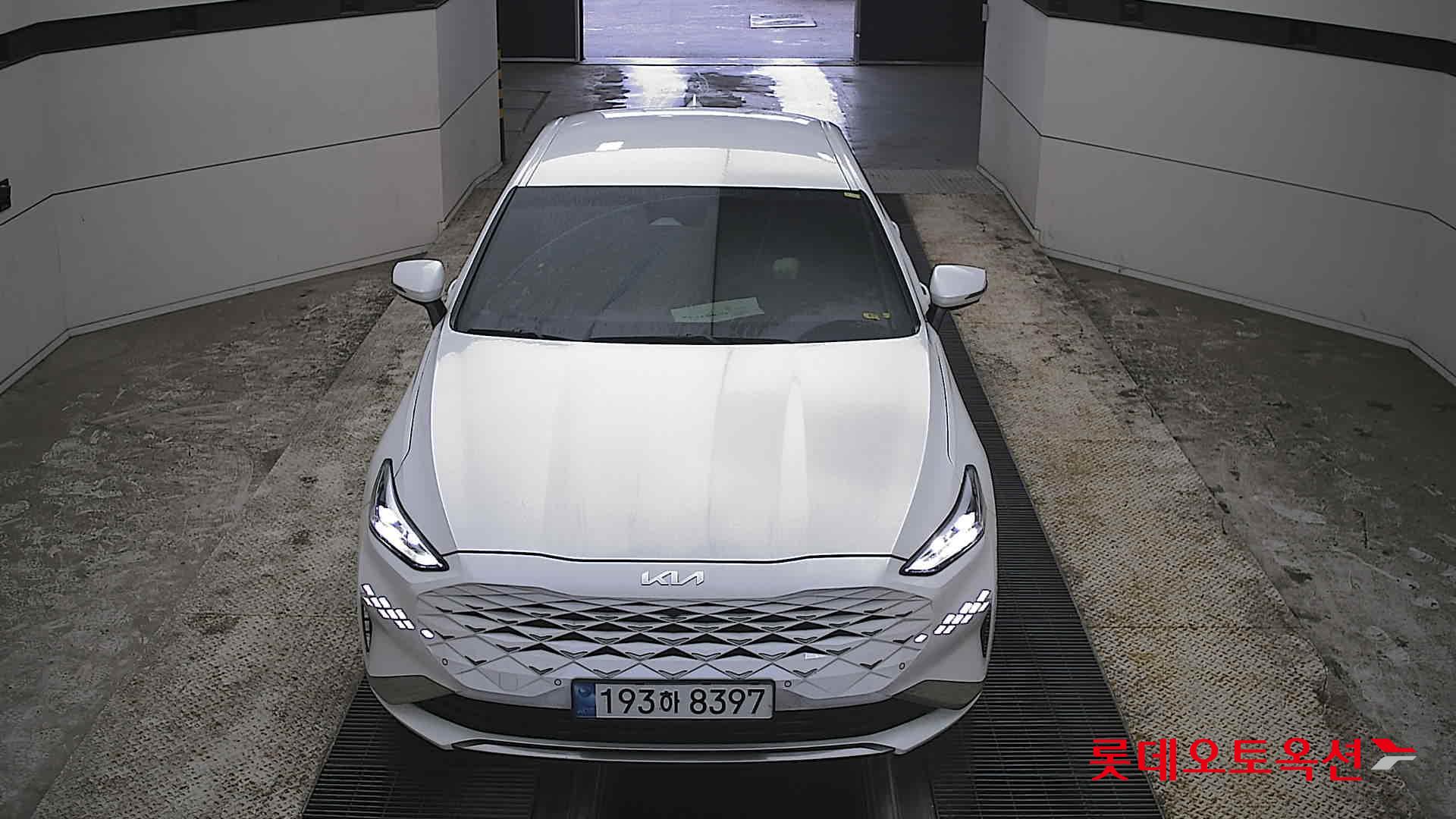 Kia K8