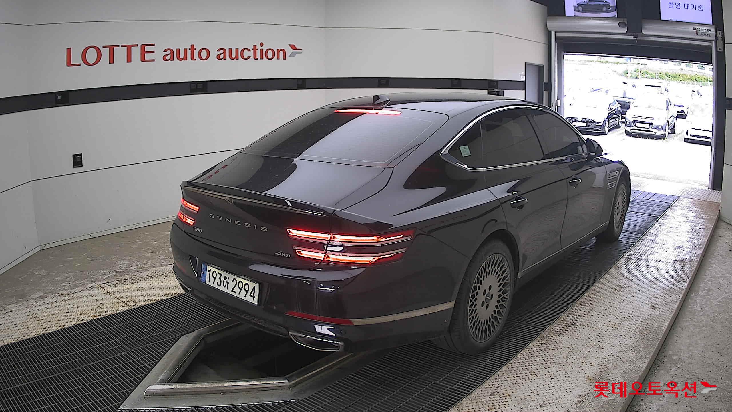 2022 - genesis g80