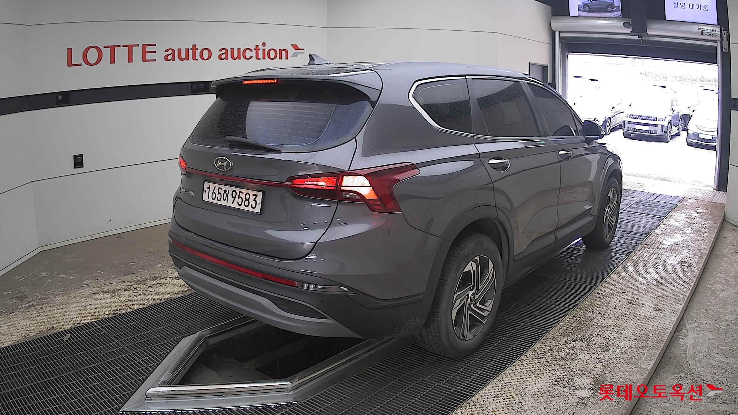 Hyundai Santa Fe - 5
