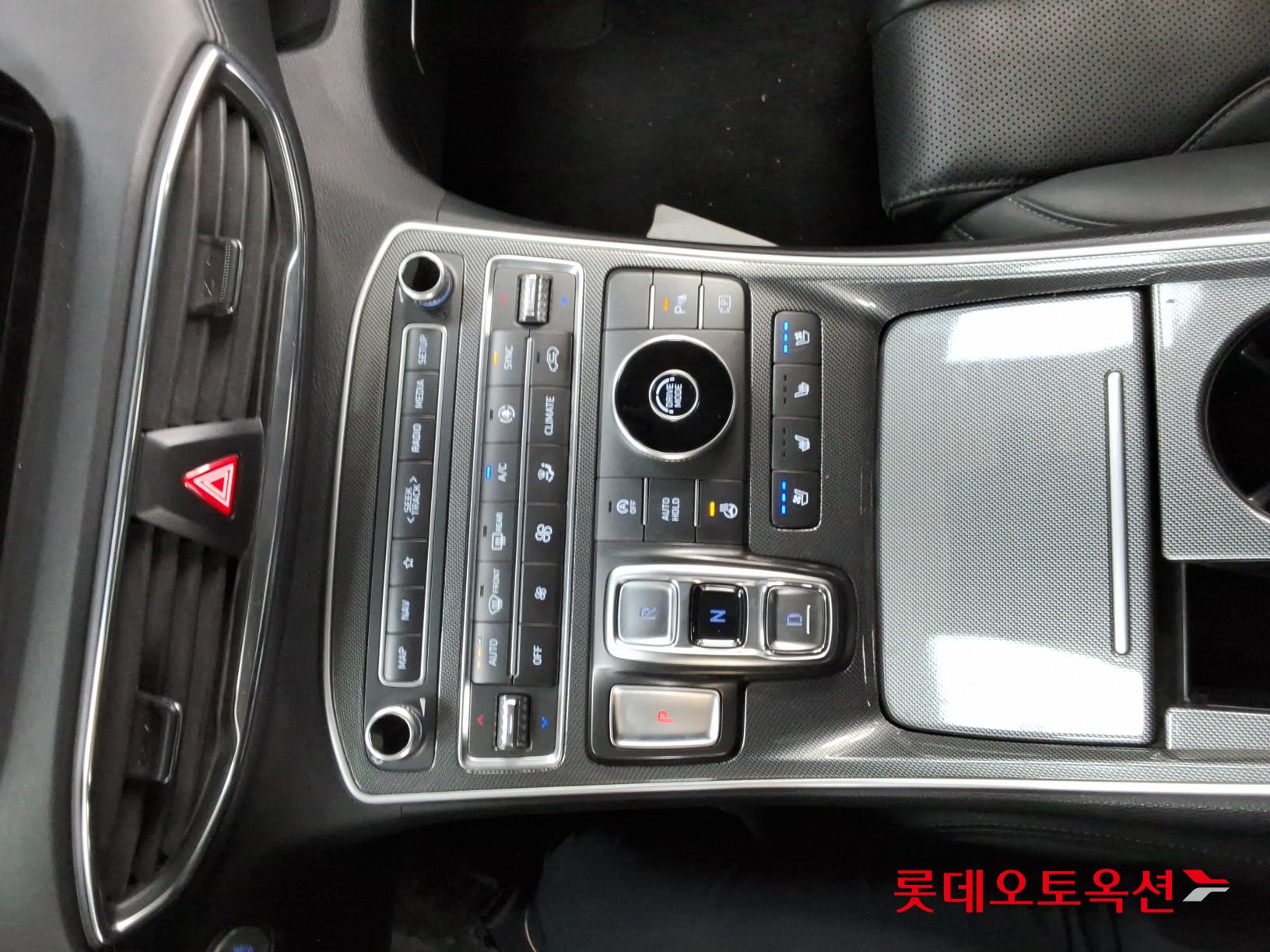 Hyundai Santa Fe - 32