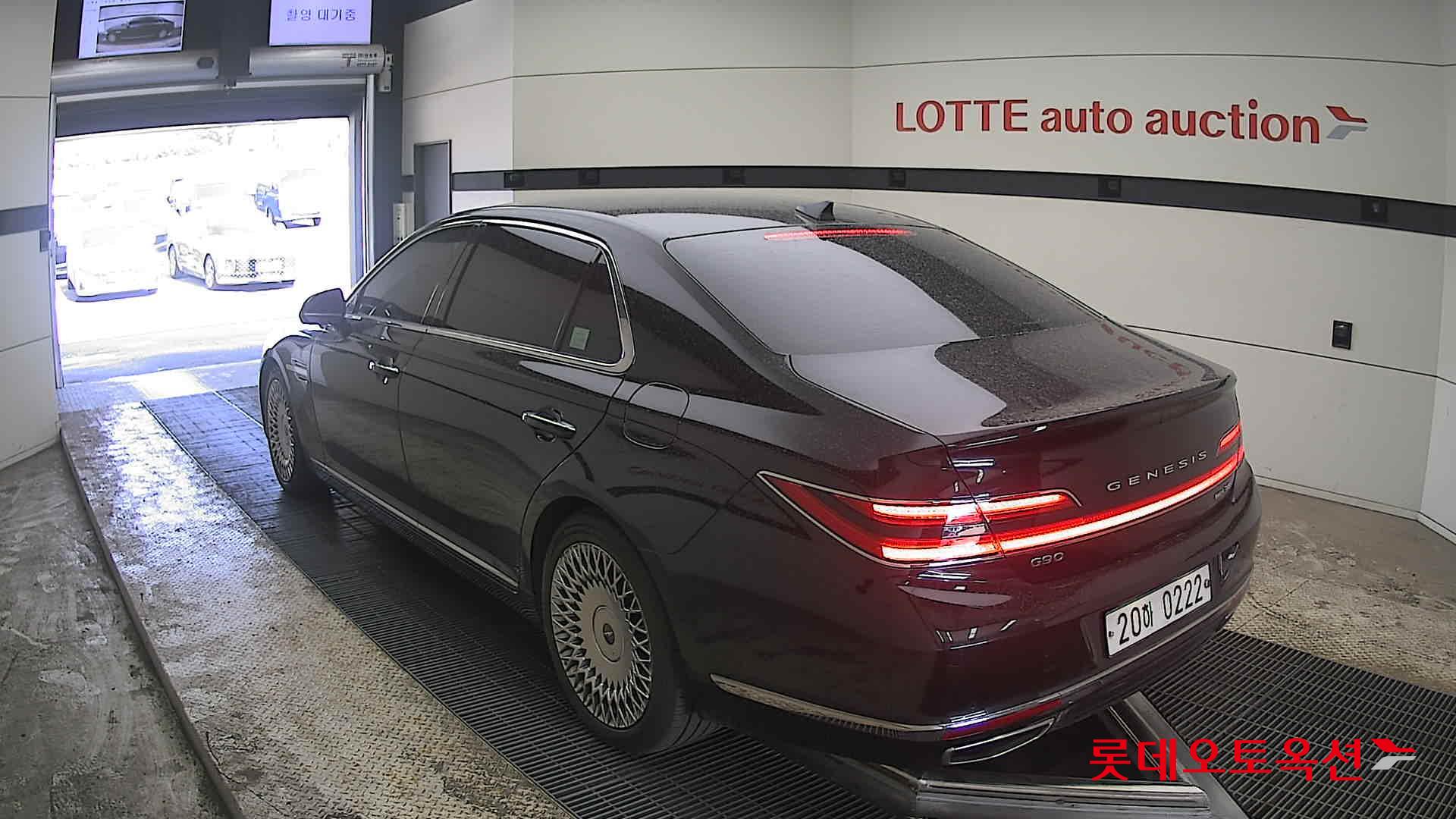 جينيسيس G90 - 4