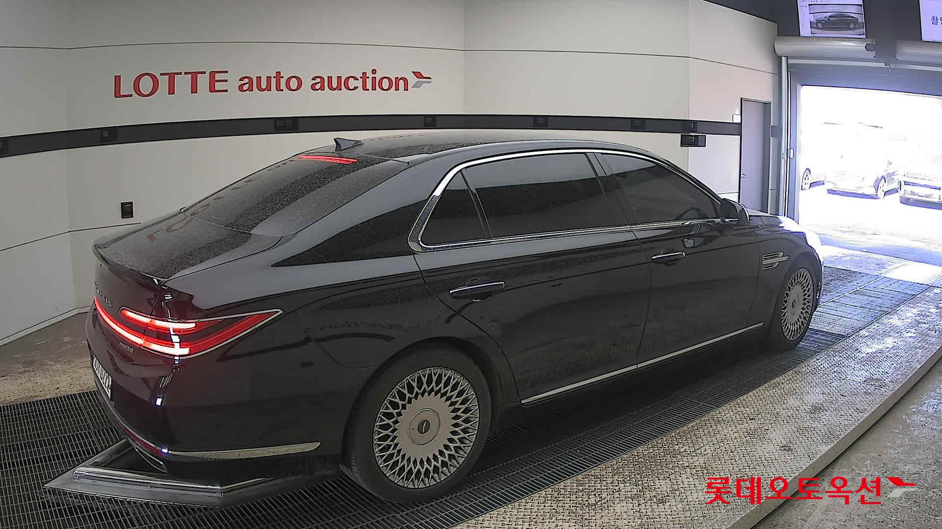 جينيسيس G90 - 19
