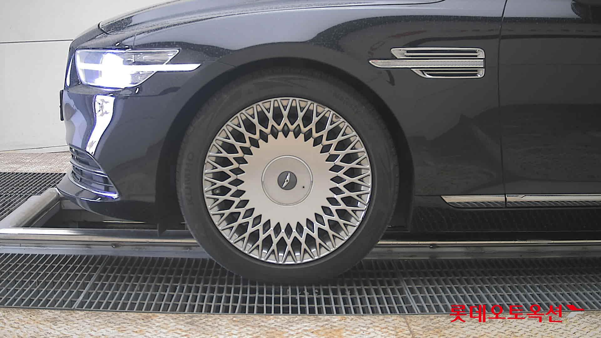 جينيسيس G90 - 25